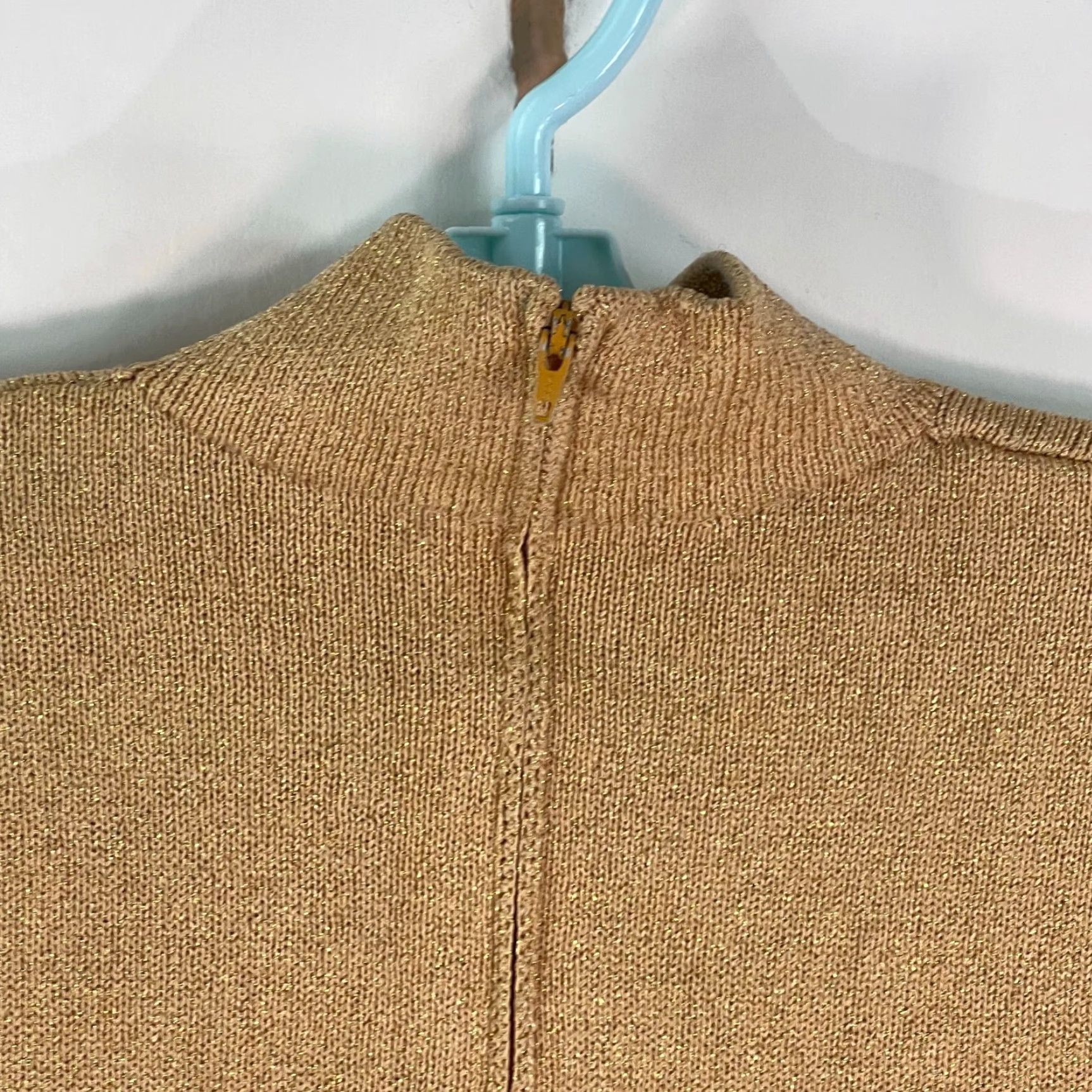 Vintage St John Cashmere Wool High Neck Sweater Petite 6P Beige Long Sleeve Pullover Womens Size M / US 6-8 / IT 42-44 - 4 Thumbnail