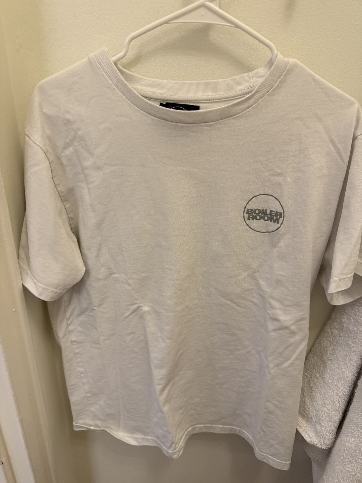 Boiler Room Boiler Room circle logo, reflective 3M white tee Size US L / EU 52-54 / 3 - 2 Thumbnail