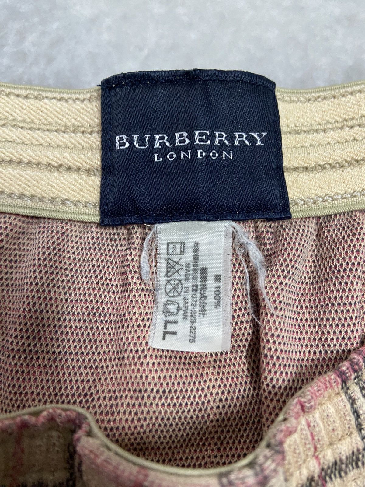 Burberry Vintage Burberry London Nova Check Shorts/Burberry Boxers Size US 32 / EU 48 - 7 Thumbnail