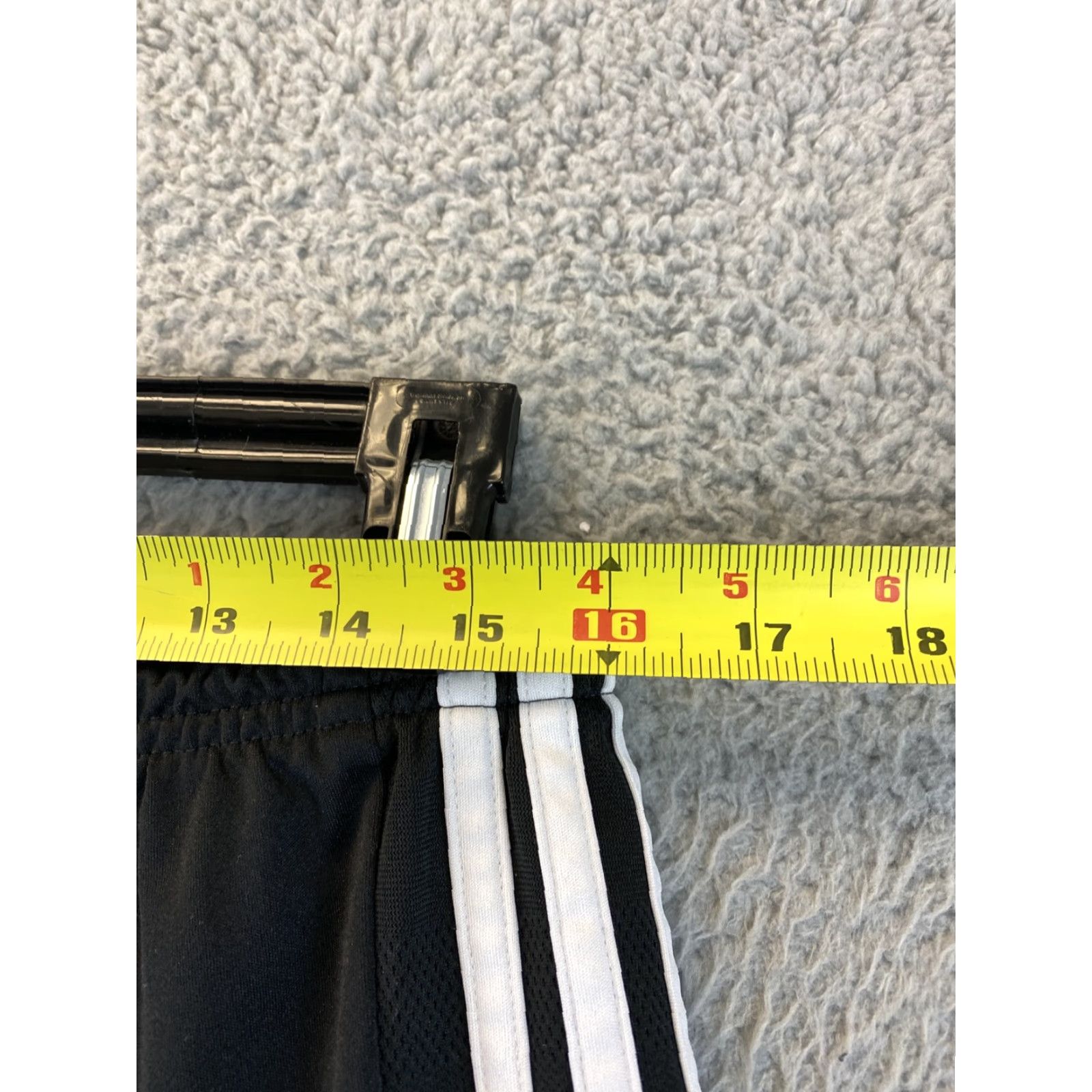 Adidas VINTAGE Adidas Women's Athletic Running Shorts Large Black/White Sport Wear Size L Size 36" / US 14 / IT 50 - 5 Thumbnail