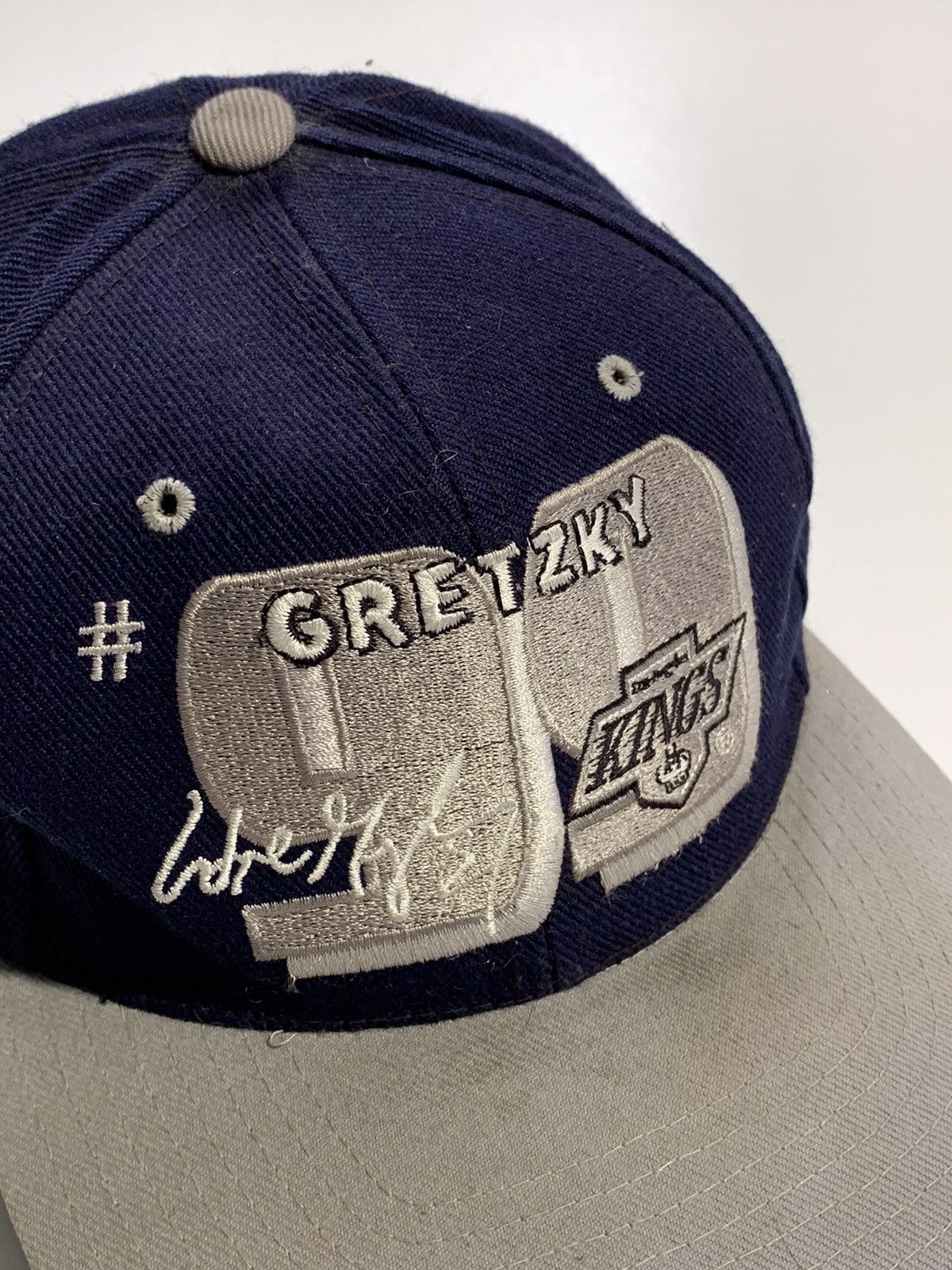 NHL Vintage Gretzky 99 Los Angeles Kings streetwear cap Size ONE SIZE - 6 Thumbnail