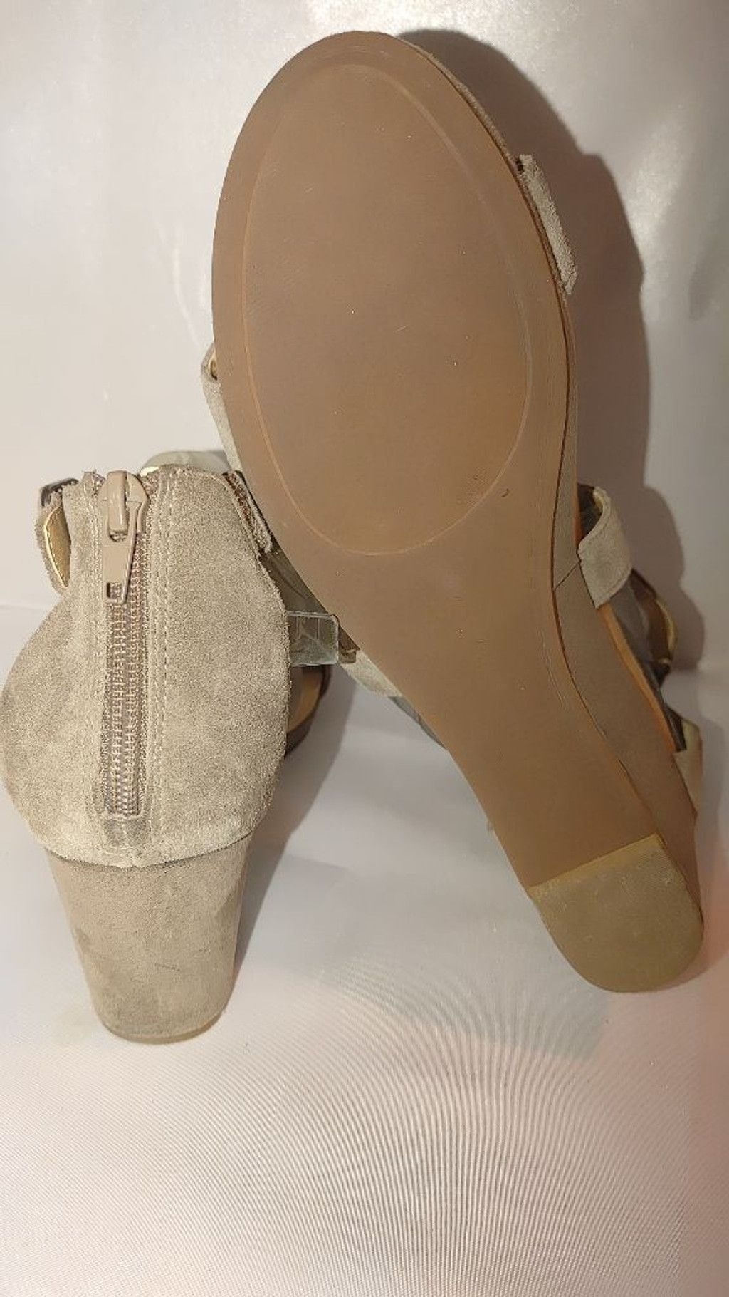 Lucky Brand Lucky Brand Kenadee Suede Wedge Sandal Size 8M Size US 8 / IT 38 - 8 Thumbnail