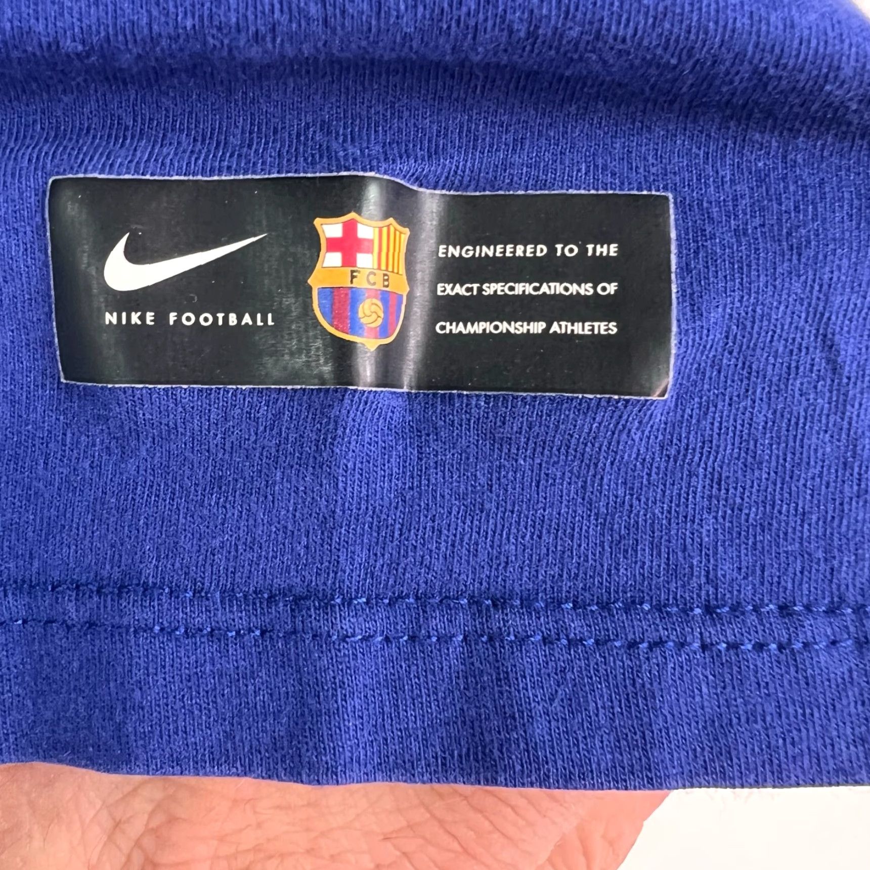 Nike VINTAGE Nike Jersey Soccer Shirt Adult Large Blue Embroidered 90s Mens Size US L / EU 52-54 / 3 - 4 Thumbnail