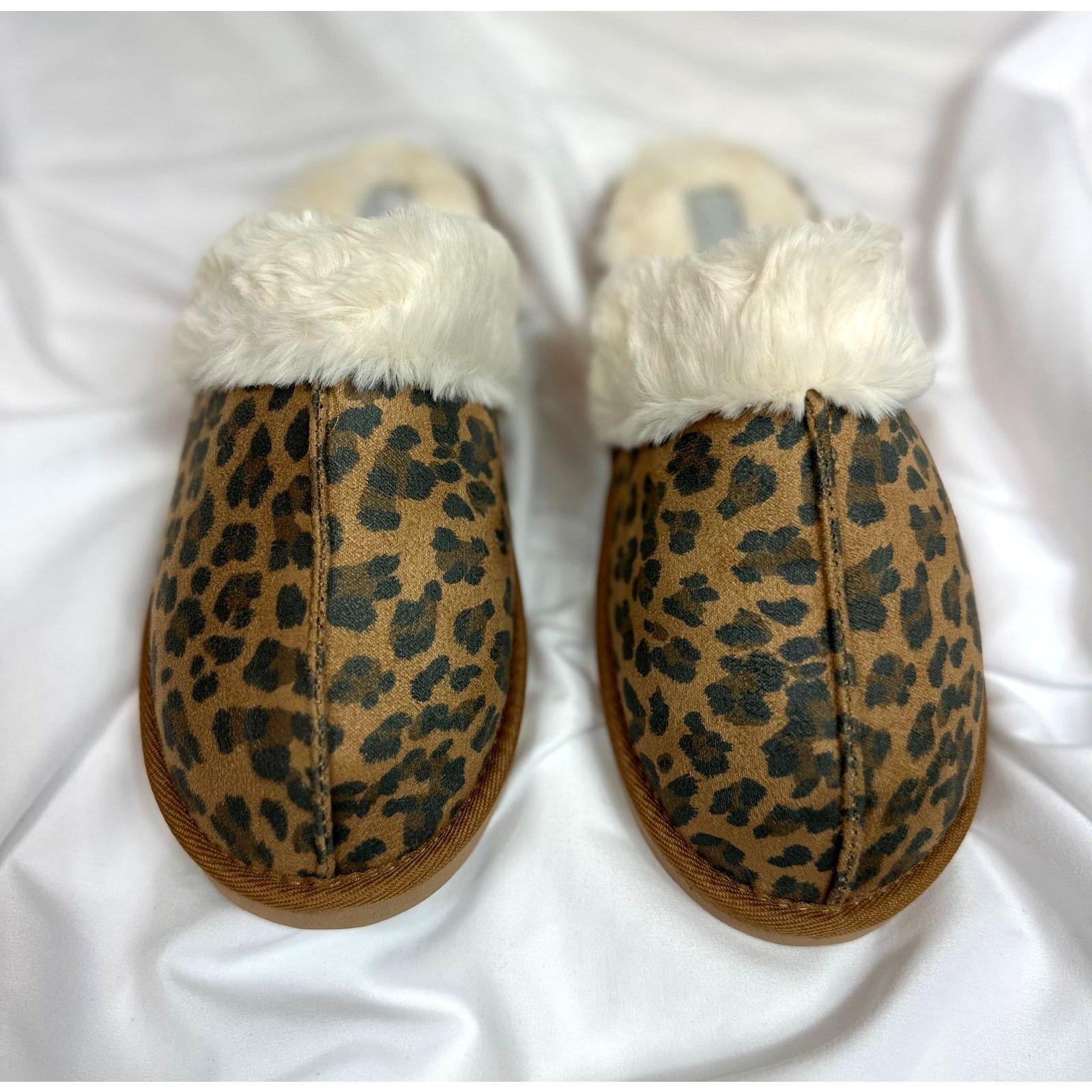 Other Volatile Microsuede Faux Shearling Slipper Leopard Fluff 9 Size US 9 / IT 39 - 12 Thumbnail