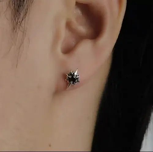 Jewelry × Sterling Silver Black Stone Earrings Gothic Punk Chrome Jewelry Star Spike Size ONE SIZE - 3 Thumbnail