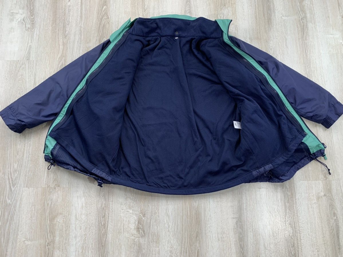 Red Bull Mens vintage jacket Sauber Petronas Red Bull Size L Size US L / EU 52-54 / 3 - 8 Thumbnail