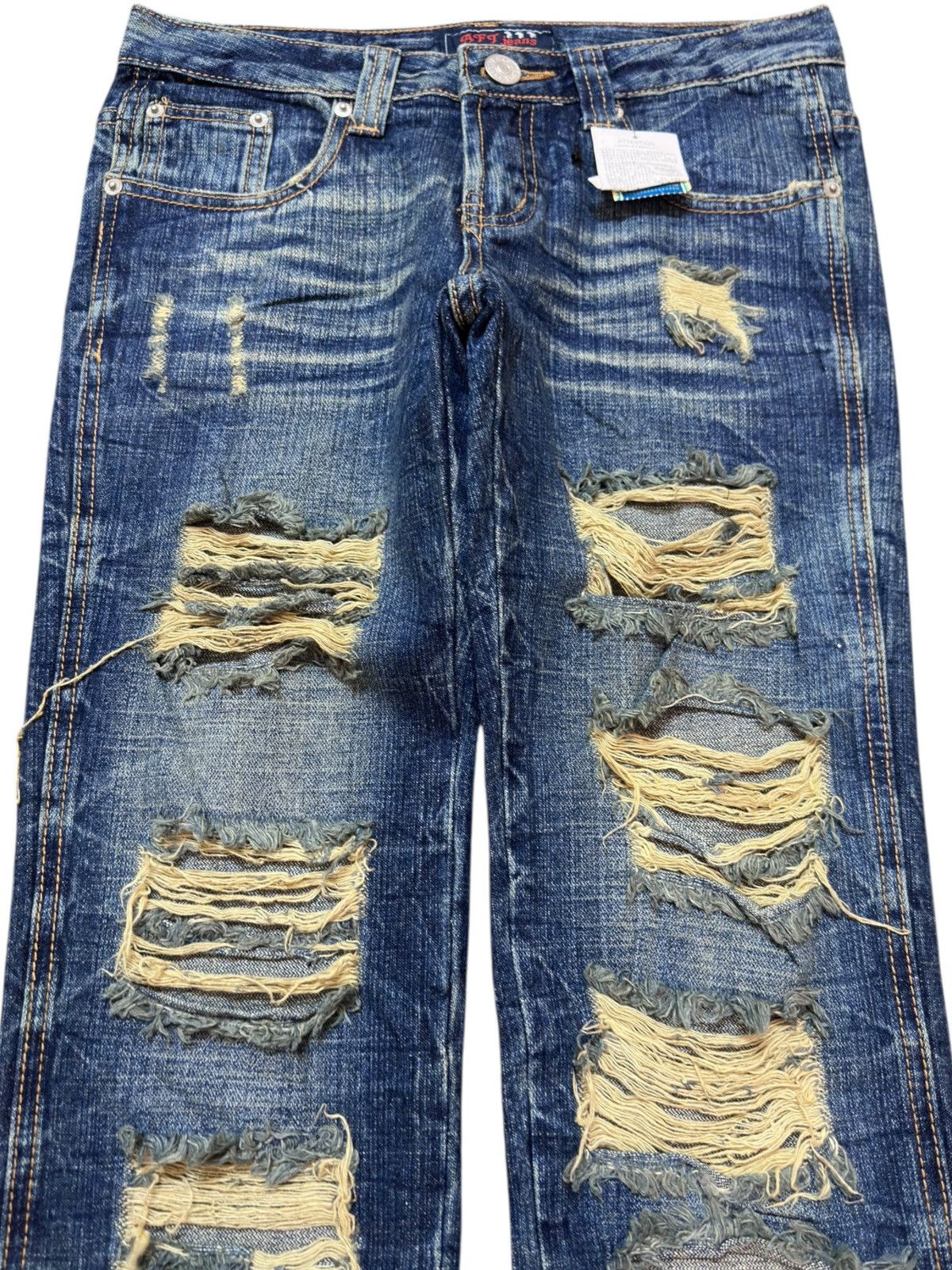 LITTLE AFRICA Vintage Africa Taro 10 Low Rise Ripped Distressed Denim Size US 29 - 2 Thumbnail