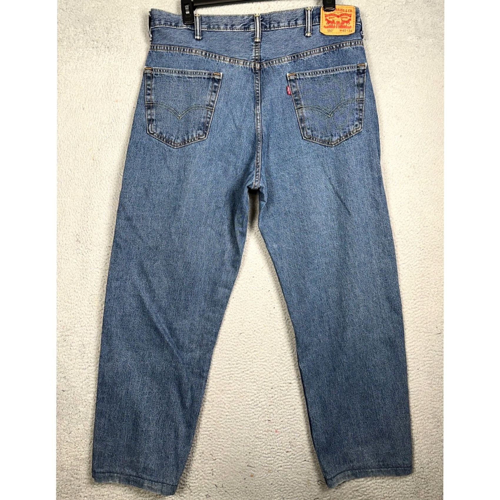 Levi's Levi's 550 Jeans Men 40X32 Blue Relaxed Fit Tapered Leg 5 Pocket Denim Casual EUC Size US 40 / EU 56 - 2 Thumbnail