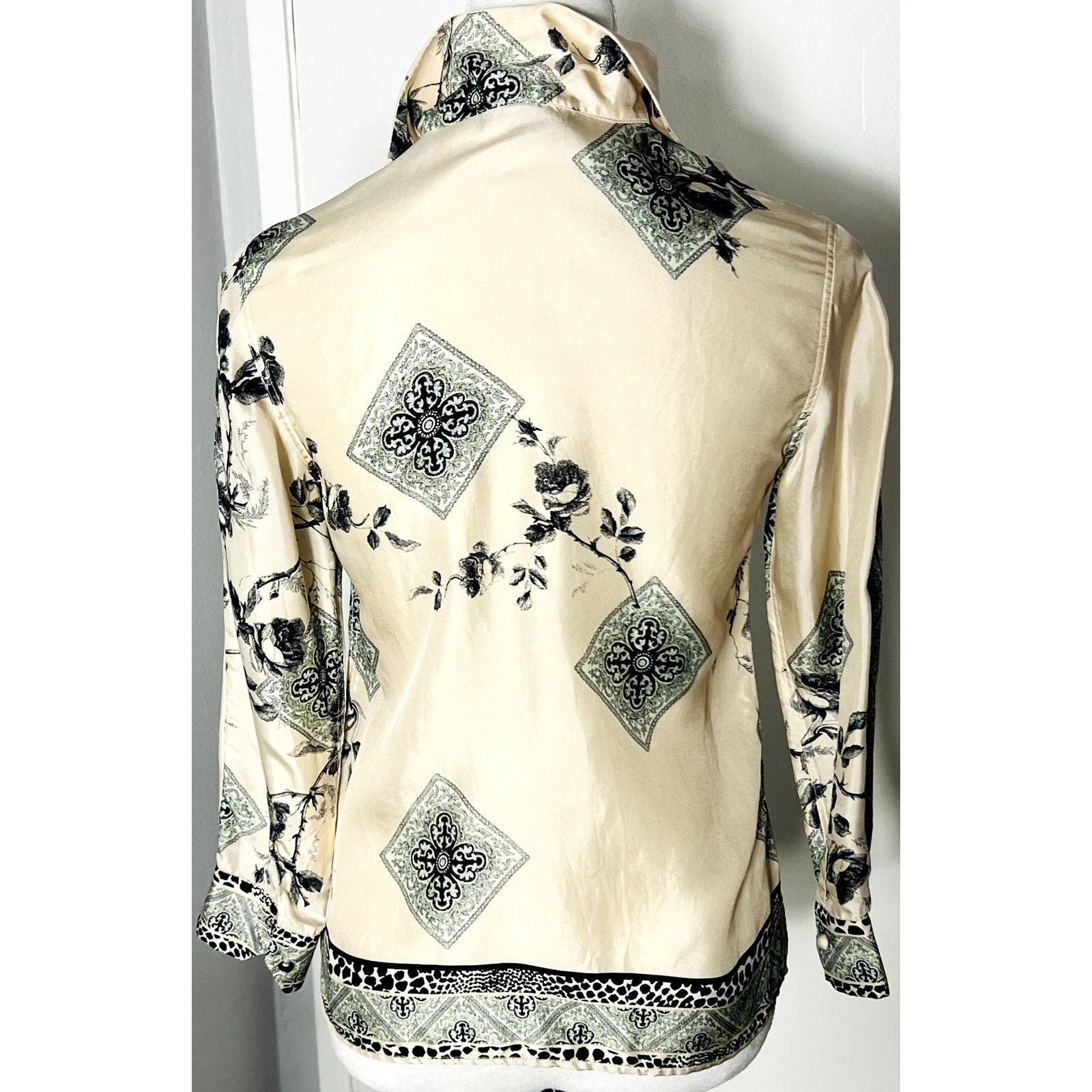 Roberto Cavalli Roberto Cavalli Pink pastel print button up blouse Small 4 Size S / US 4 / IT 40 - 4 Thumbnail