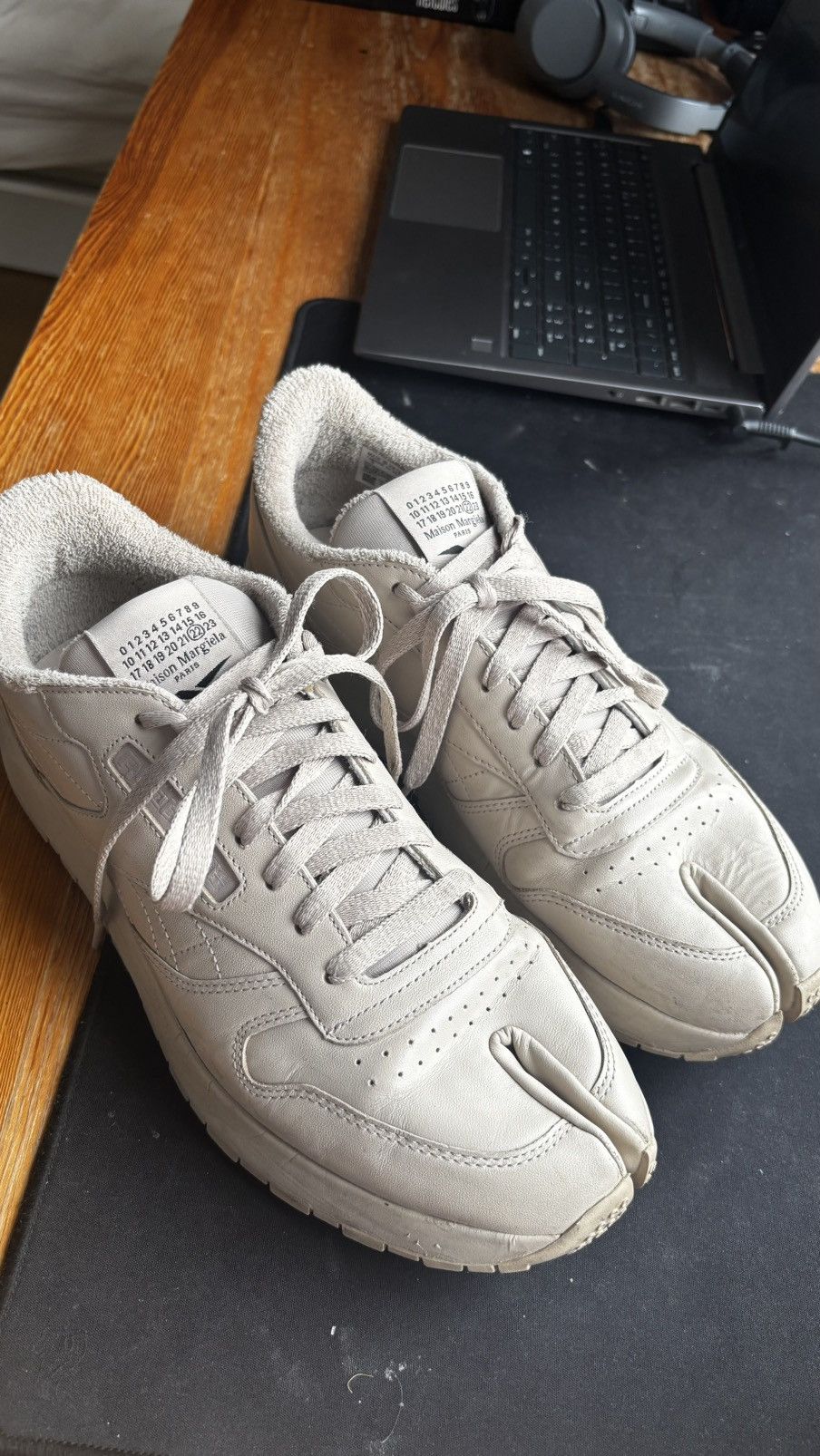 Maison Margiela × Reebok Margiel Reebok Tabi Size US 10.5 / EU 43-44 - 1 Thumbnail