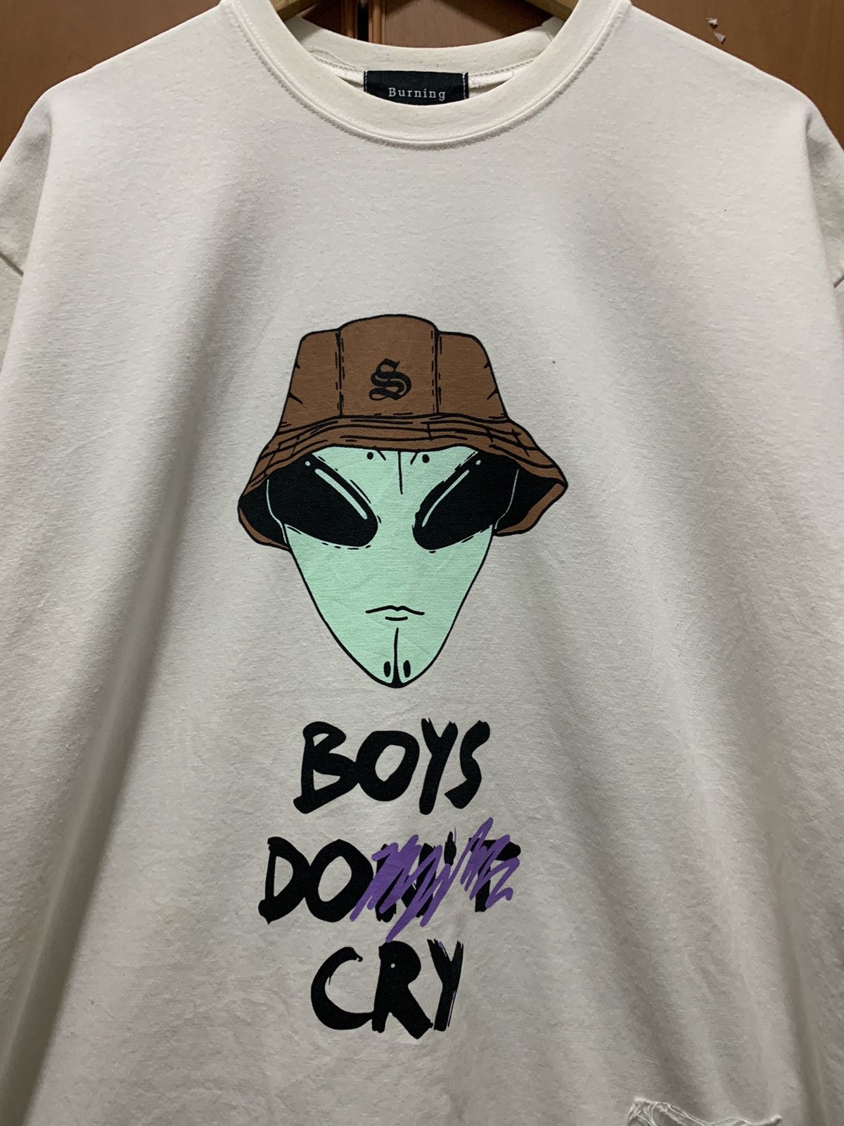 Japanese Brand Burning Alien Boys Don't Cry T-Shirt Size US XXL / EU 58 / 5 - 2 Thumbnail