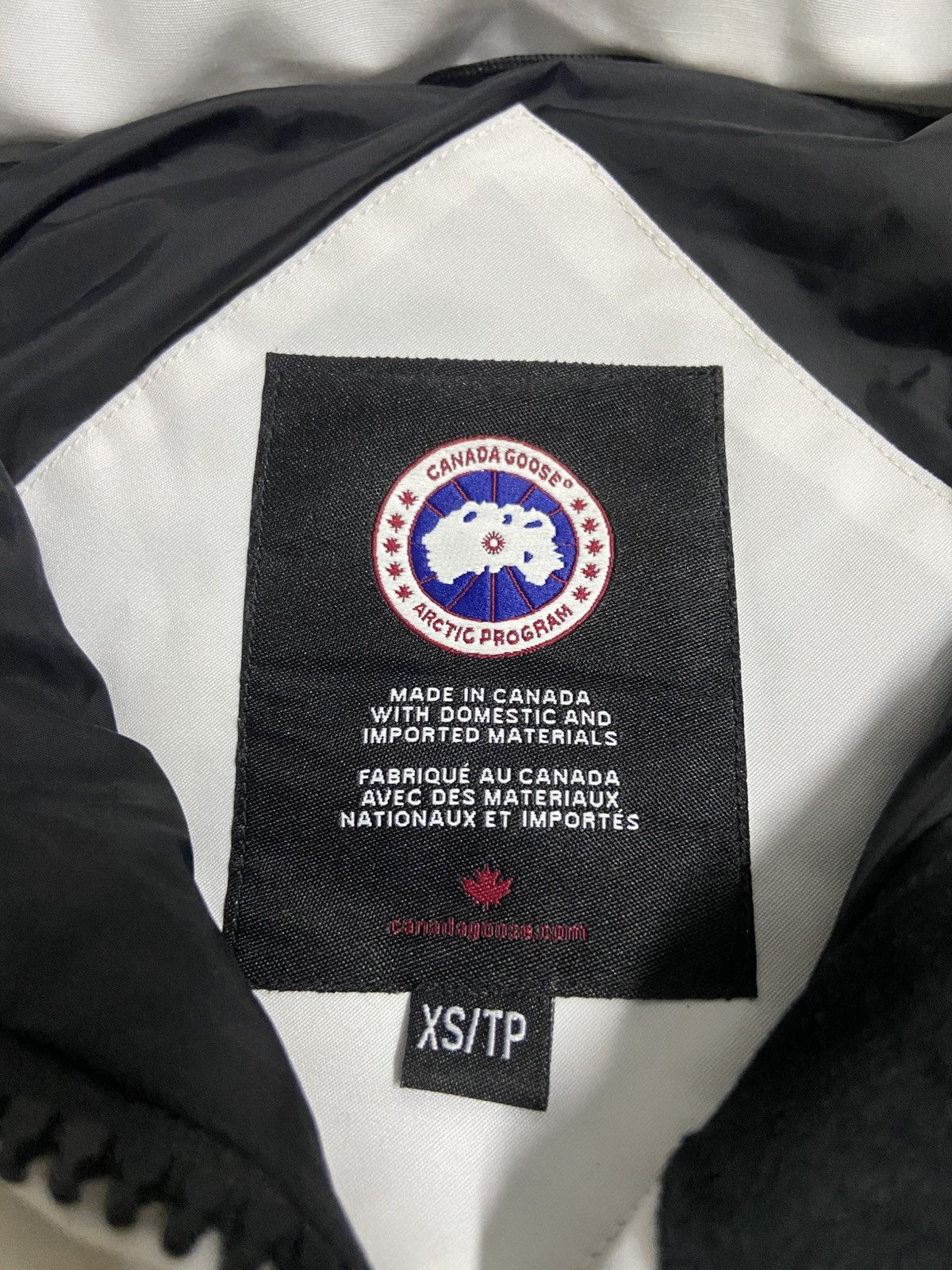 Canada Goose Canada Goose White Macmillan Jacket Size US XS / EU 42 / 0 - 6 Thumbnail