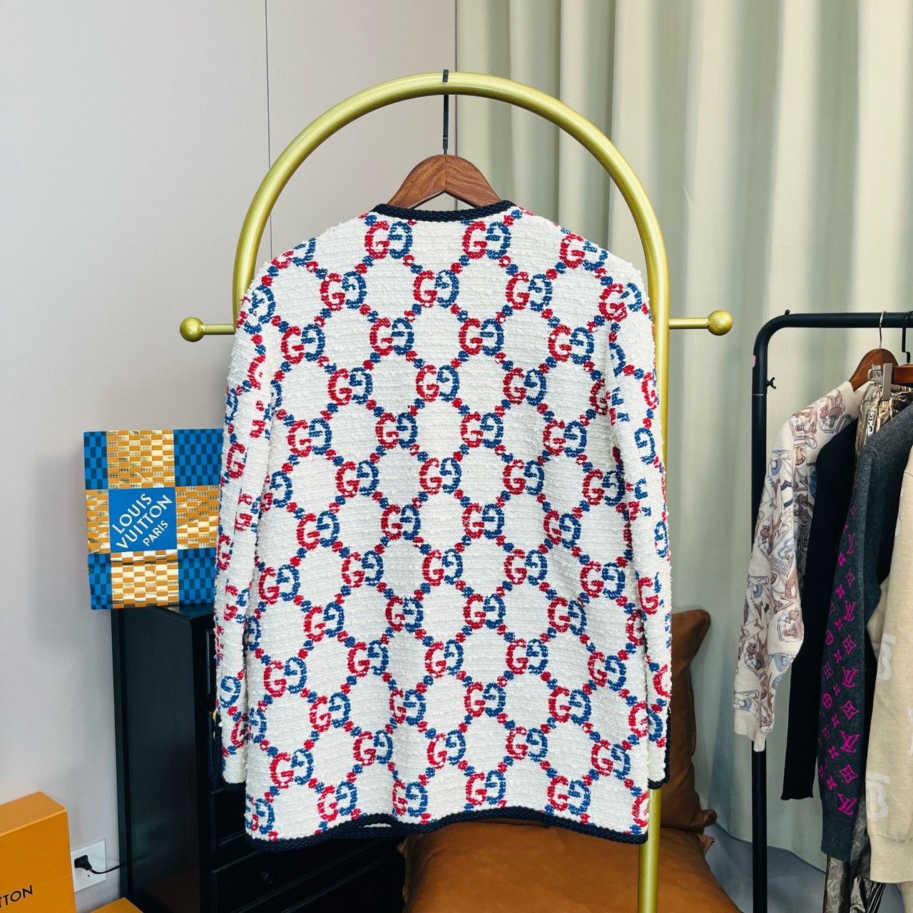 Gucci Gucci Size 38 White, red and blue full-print gold button sm Size US XXS / EU 40 - 2 Thumbnail