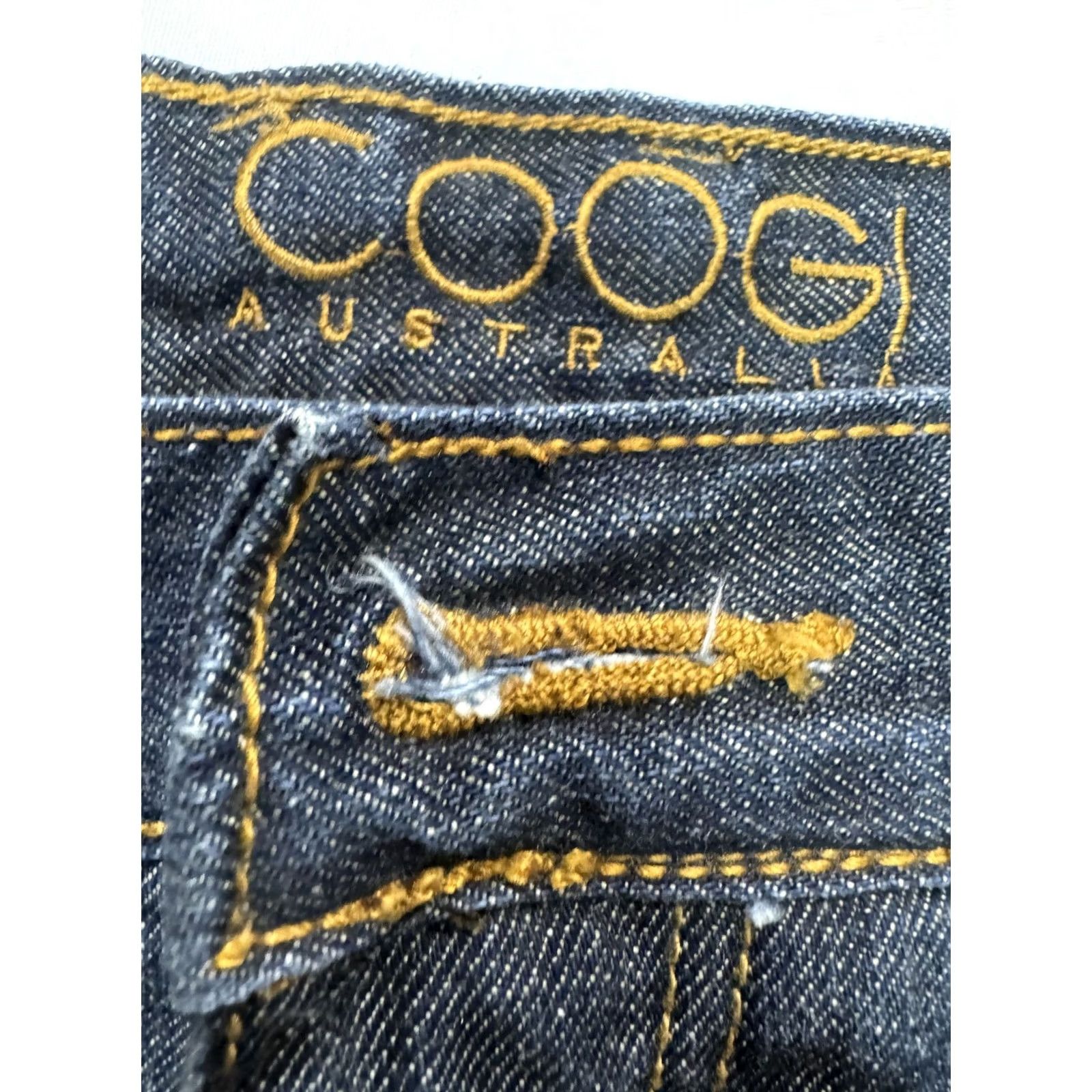 Coogi VINTAGE COOGI Australia Men's Jeans Straight 40W 35L Dark Blue Denim Relaxed Logo Embroidered 1969 Boys Mens Size US 40 / EU 56 - 3 Thumbnail
