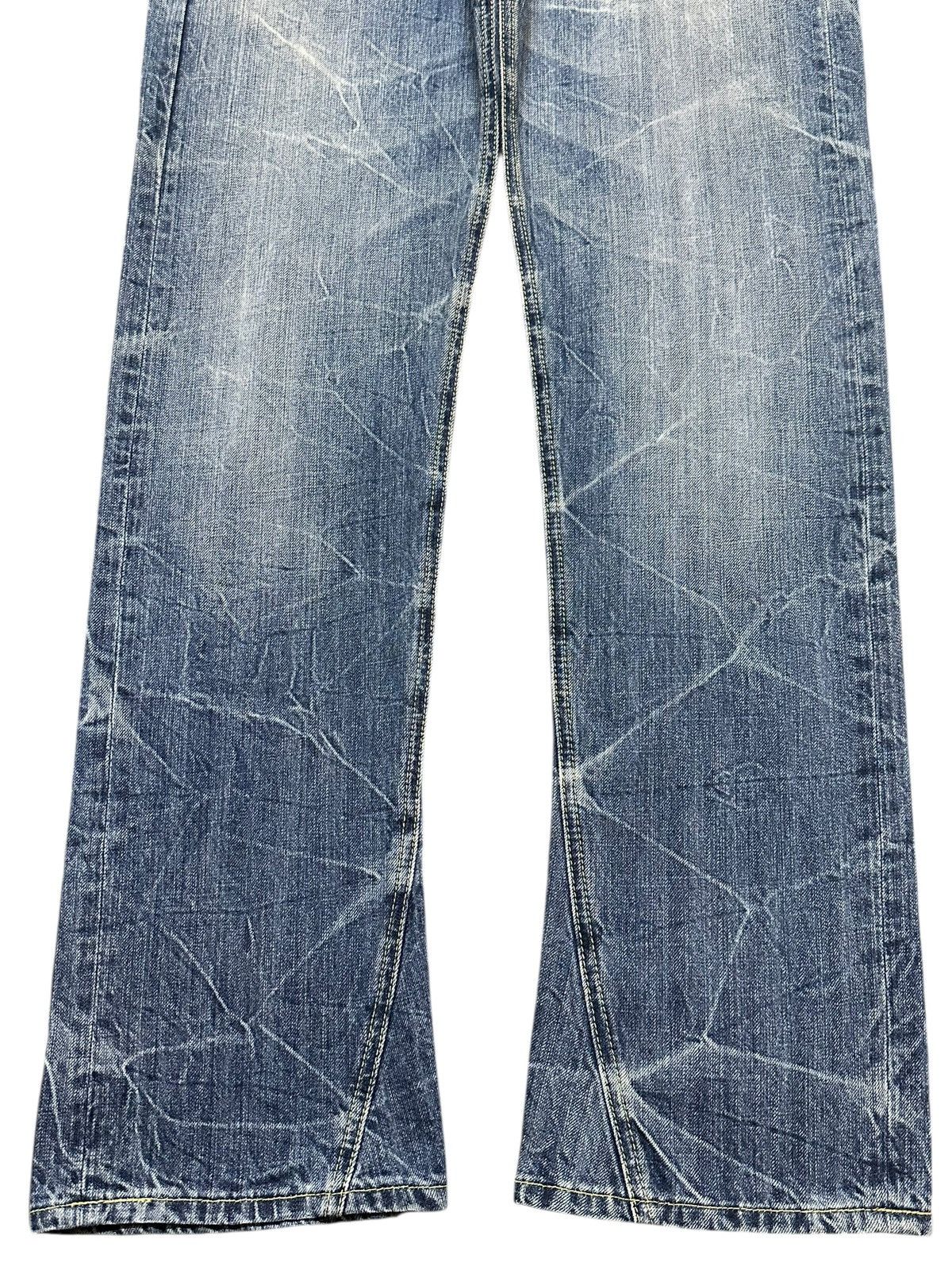 Japanese Brand Vintage Japanese Brand Blue Thunder Wash Style Loose Jeans Size US 34 / EU 50 - 7 Thumbnail