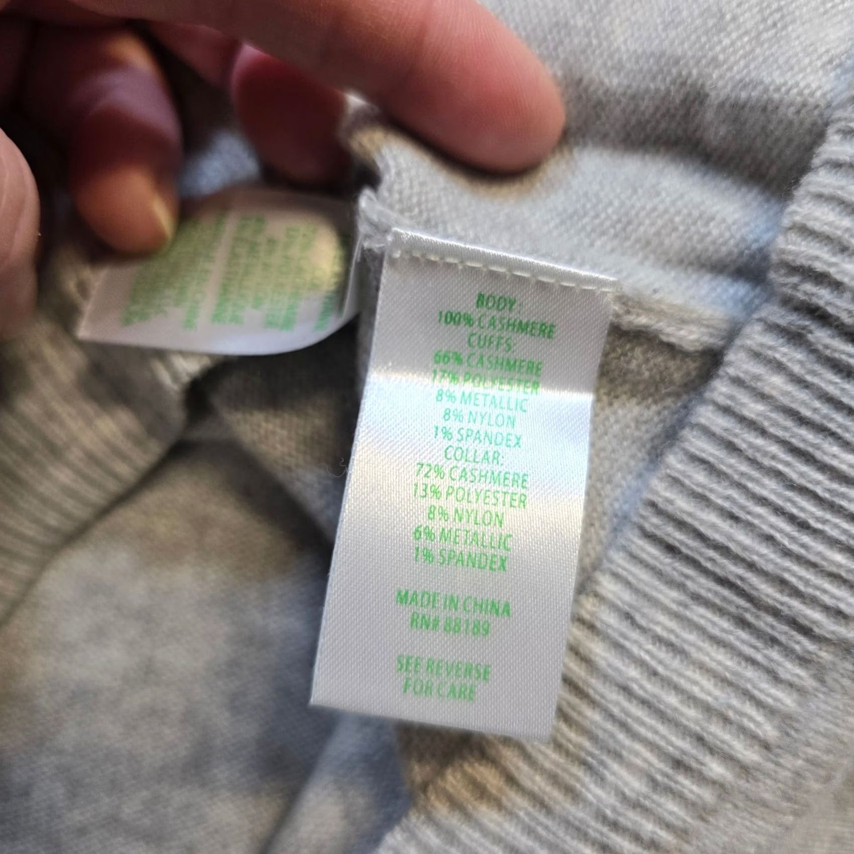 Lilly Pulitzer Lilly Pulitzer Sweater Womens Size Large Gray Cashmere V-Neck Long Sleeve Casual Pullover Cap sleeve? (Original asks for no new info) Size L / US 10 / IT 46 - 7 Thumbnail