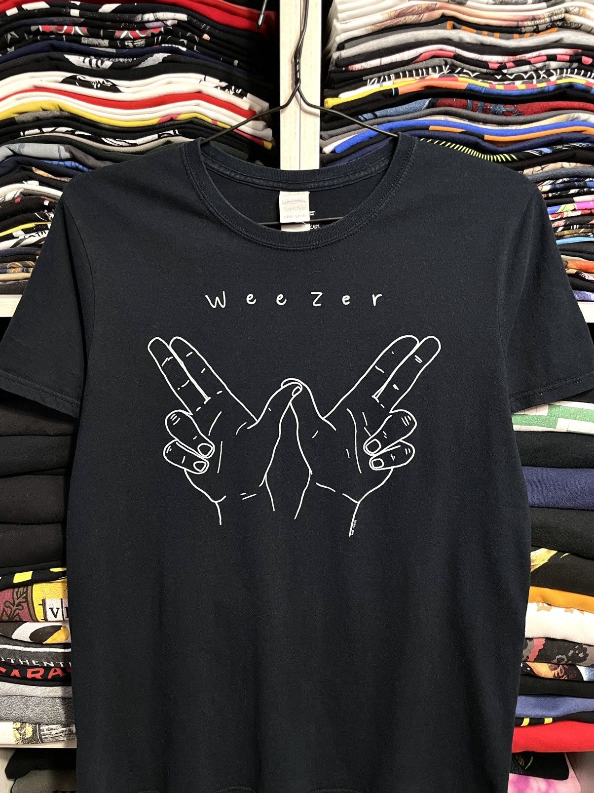 Vintage Weezer Alternative Rock Emo Band Vintage Style 2015 T-Shirt Size US M / EU 48-50 / 2 - 1 Thumbnail