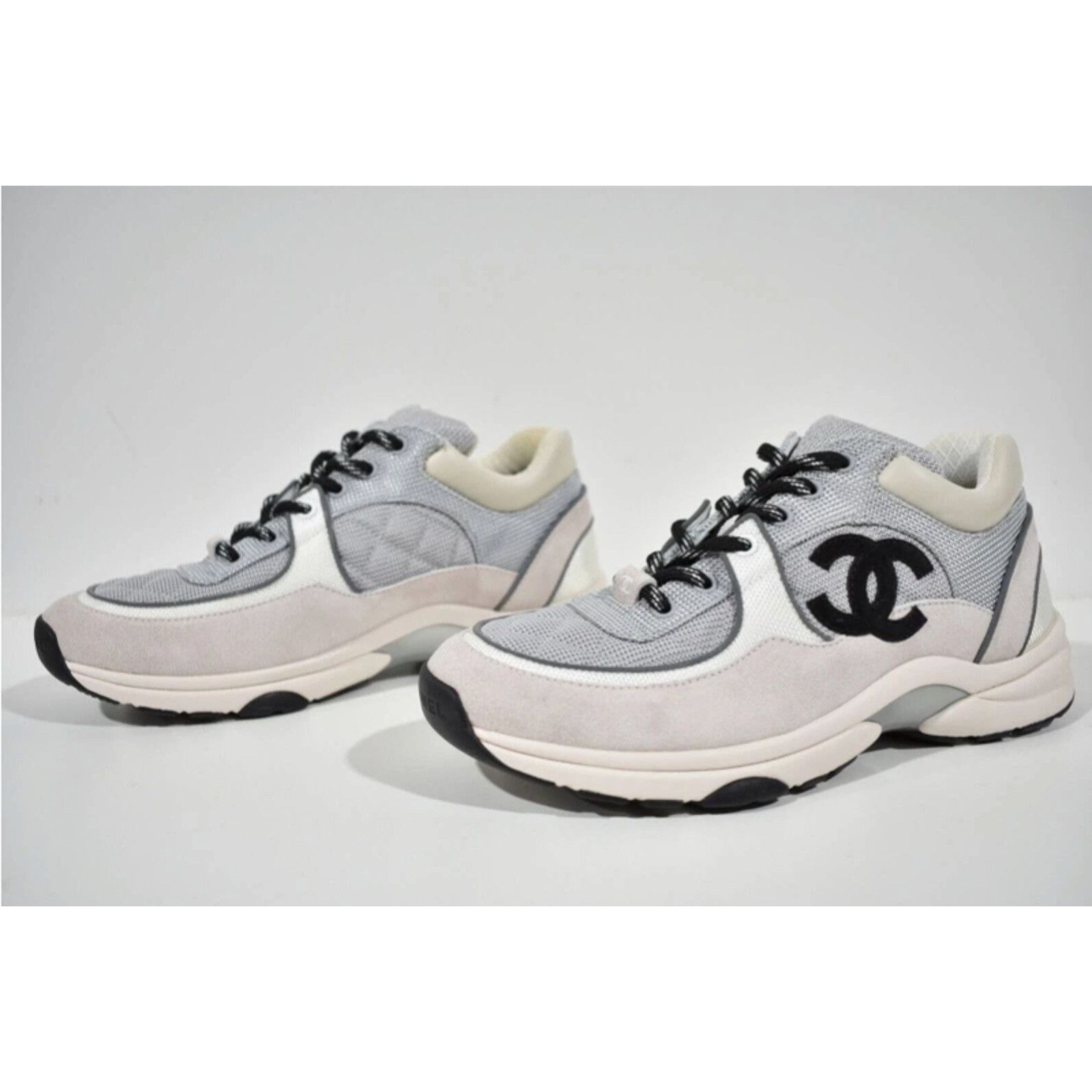 Chanel 21B Suede CC Logo Tie Flat Runner Trainer Sneaker 38.5 Size US 8.5 / IT 38.5 - 10 Thumbnail