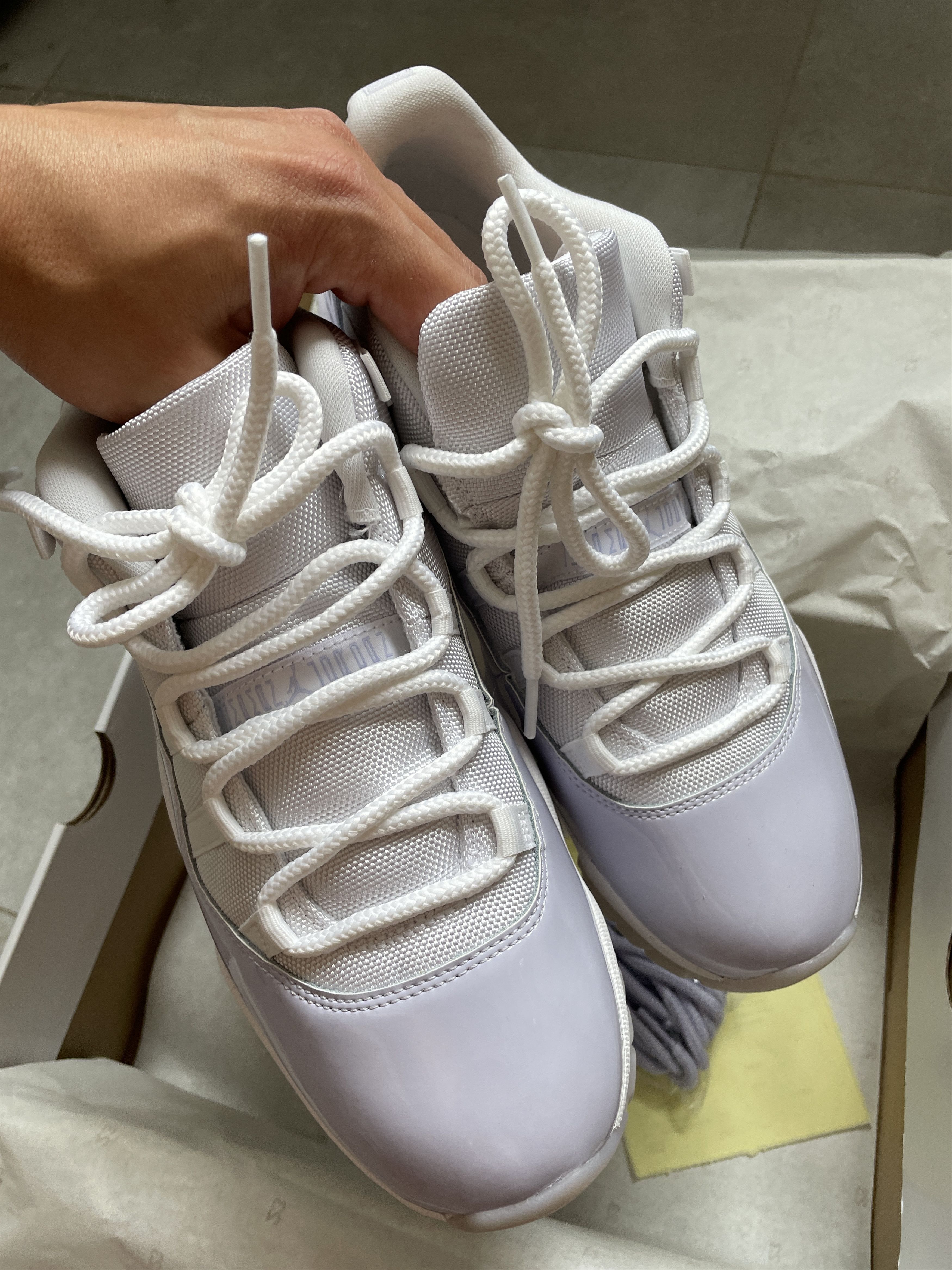 Jordan Brand AIR JORDAN 11 XI RETRO PURE VIOLET LOW TOP SNEAKERS Size US 10.5 / EU 43-44 - 4 Thumbnail