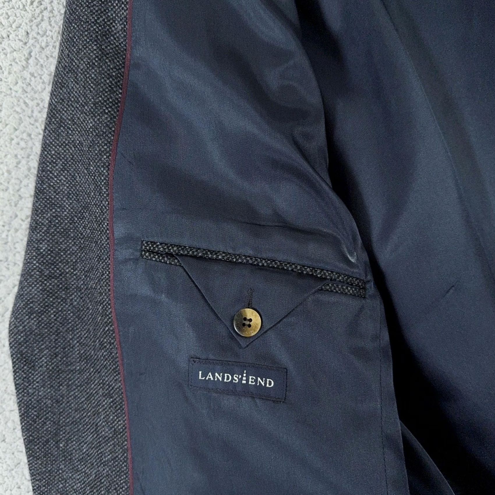 Lands' End VINTAGE Lands' End Sport Coat Blazer Mens 42R Wool Herringbone Lined 2-Button Notch Lapel Blue Tweed Jacket Coat Size 42R - 3 Thumbnail