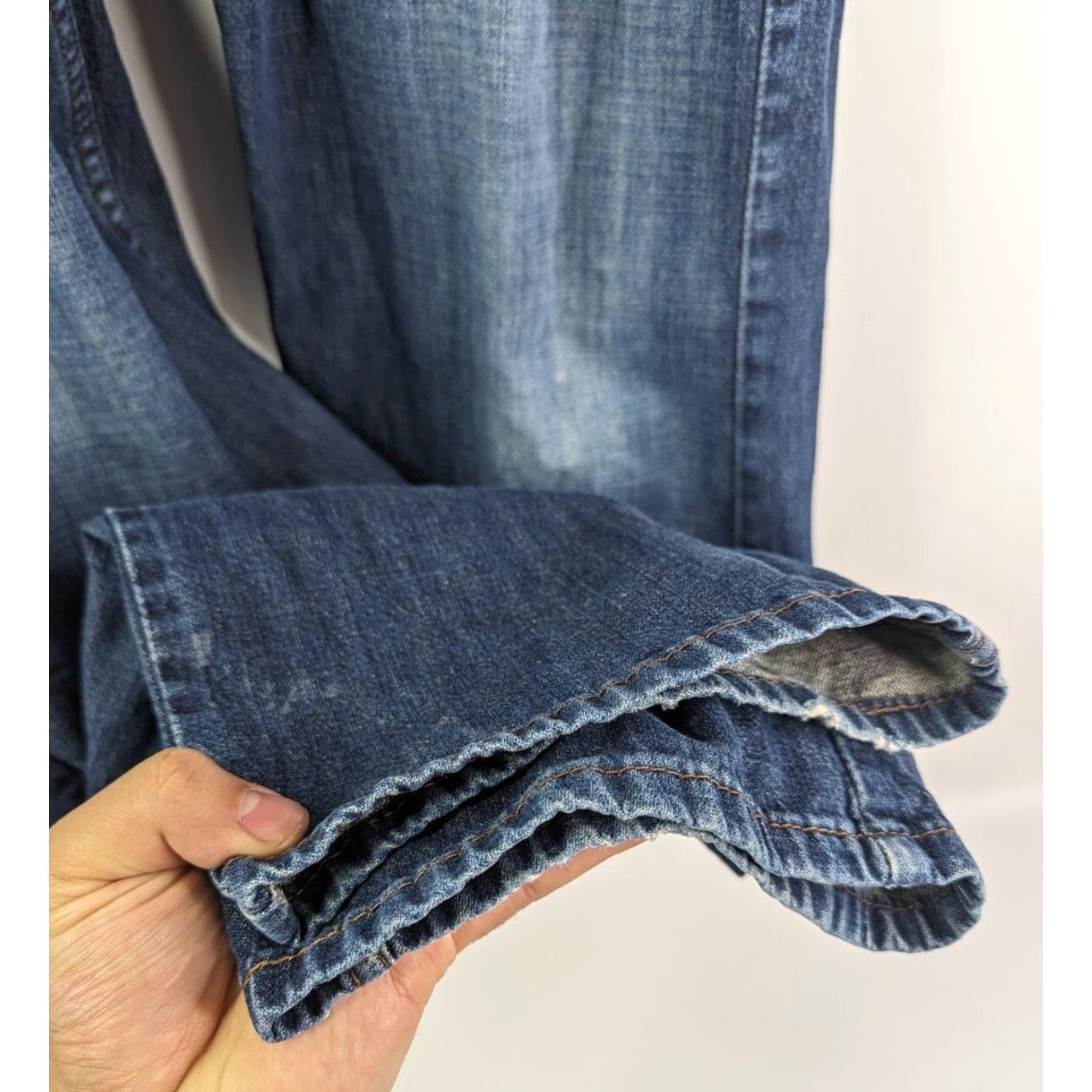 Levi's Levi's 569 Jeans Straight 36x32 Relaxed Black Denim Distressed 5-Pocket Zip Mid Waist Men Regular Size US 38 / EU 54 - 4 Thumbnail
