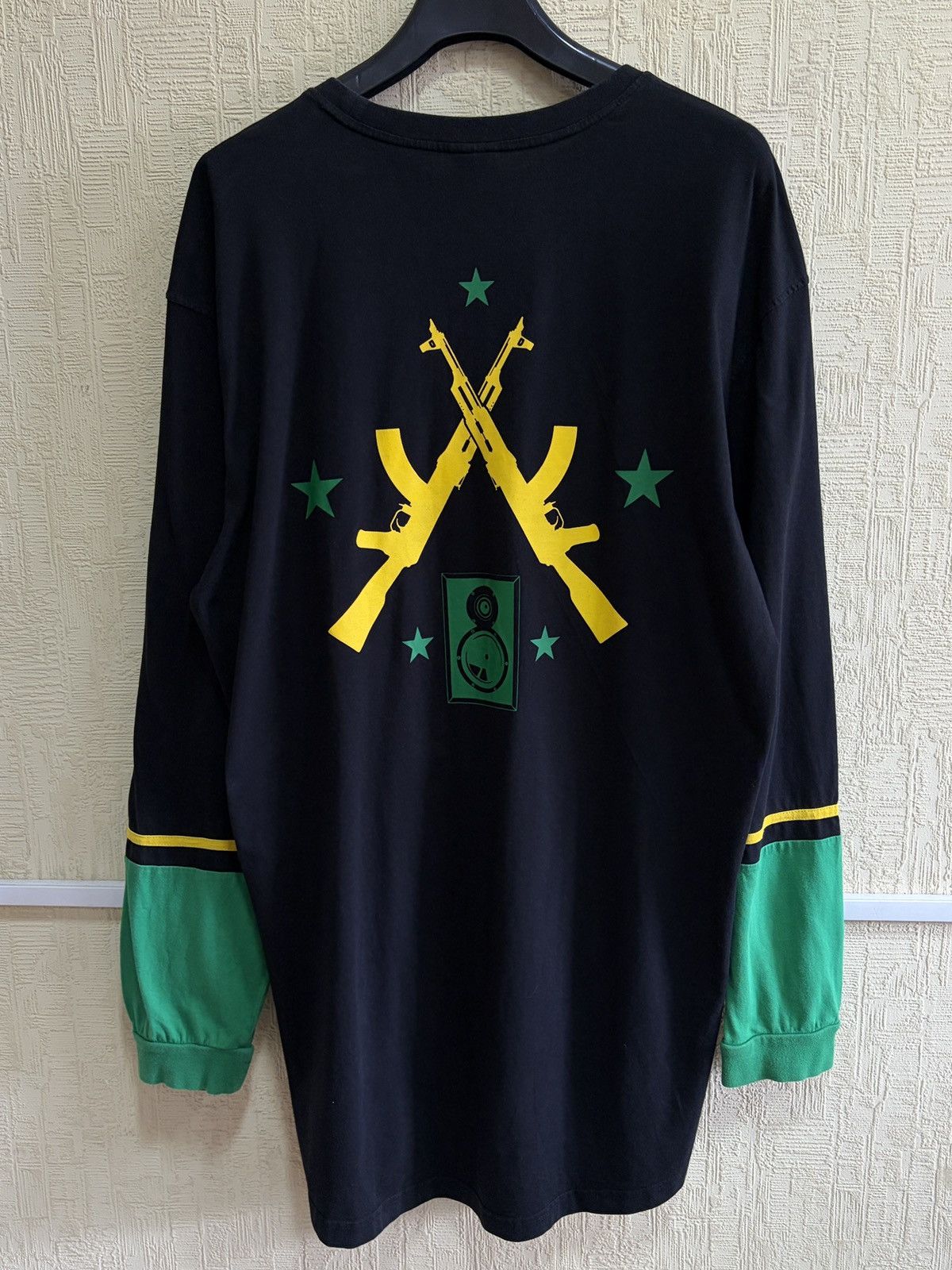 Pelle Pelle Vintage Pelle Pelle AK-47 Graphic Long Sleeve Tee 3XL Size US XXL / EU 58 / 5 - 1 Thumbnail