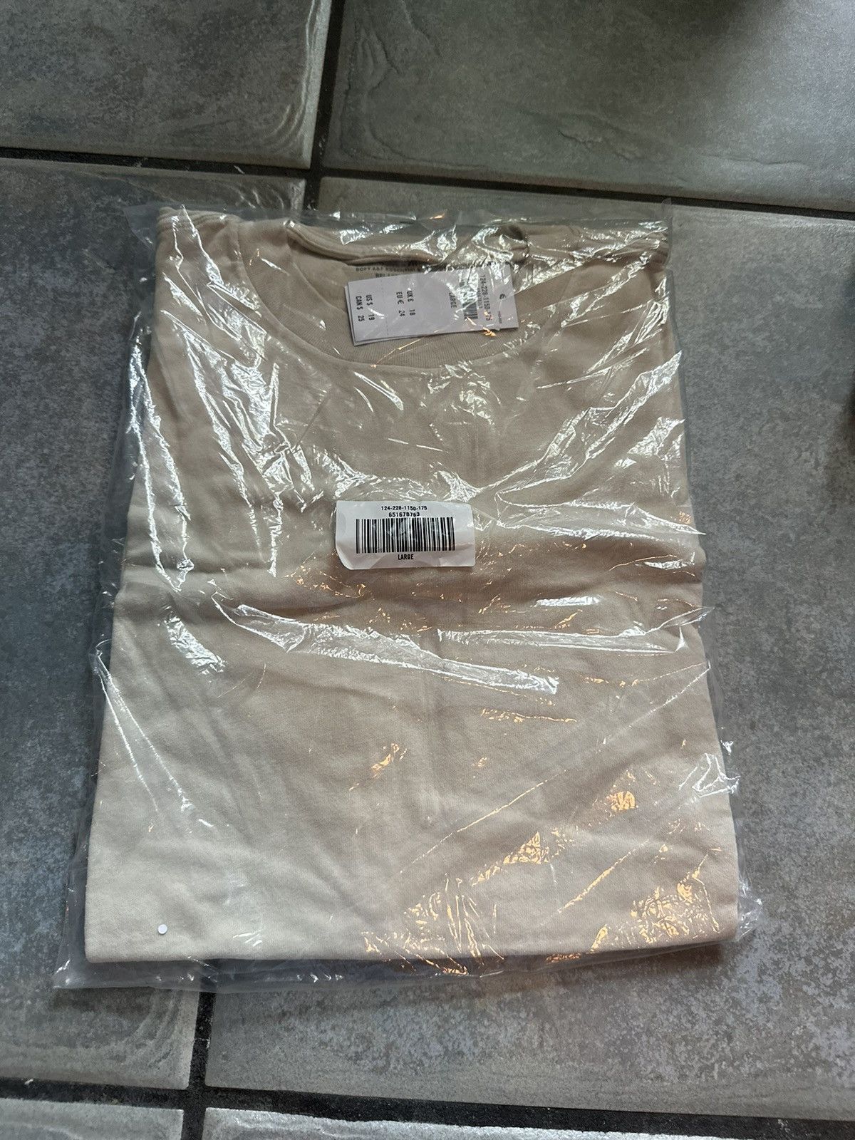 Abercrombie & Fitch Abercrombie & Fitch Relaxed Essential Tee Size US L / EU 52-54 / 3 - 5 Thumbnail