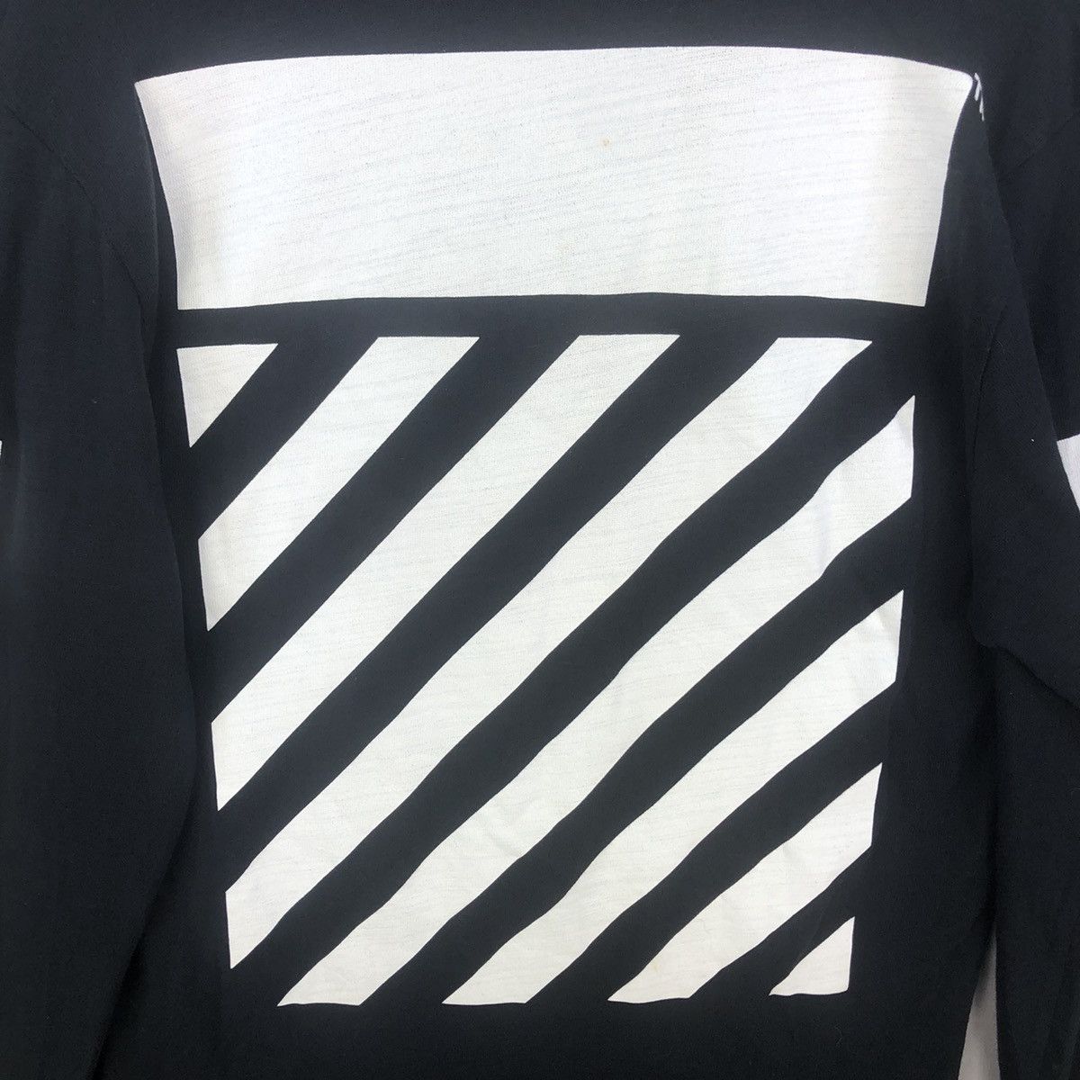 Off-White Off-White F/W 2017 “ Caravaggio Seeing Things “ Long Sleeve Size US S / EU 44-46 / 1 - 19 Thumbnail