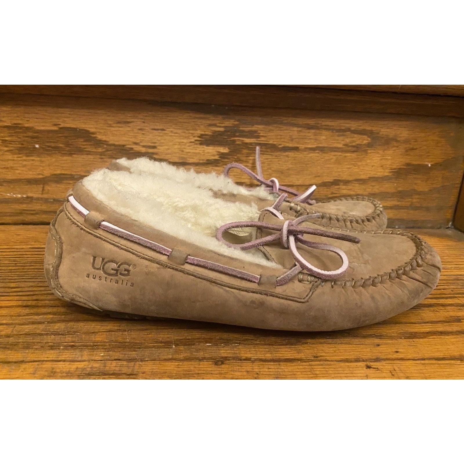 Ugg UGG Shearling Suede Slippers Women’s 8M Beige Pink Ties Size US 8 / IT 38 - 1 Thumbnail