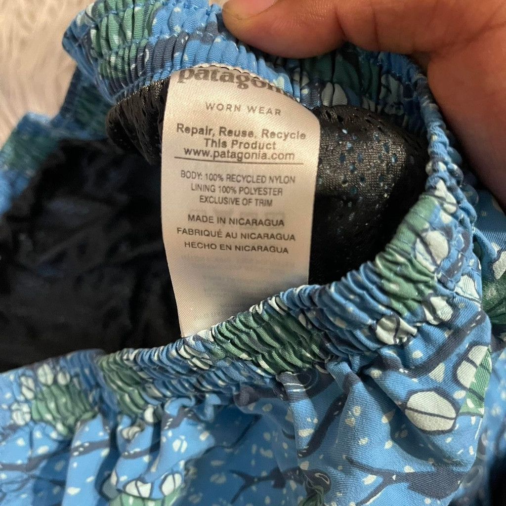 Patagonia Patagonia blue and green athletic shorts(measurements shown) Size 26" / US 2 / IT 38 - 4 Thumbnail
