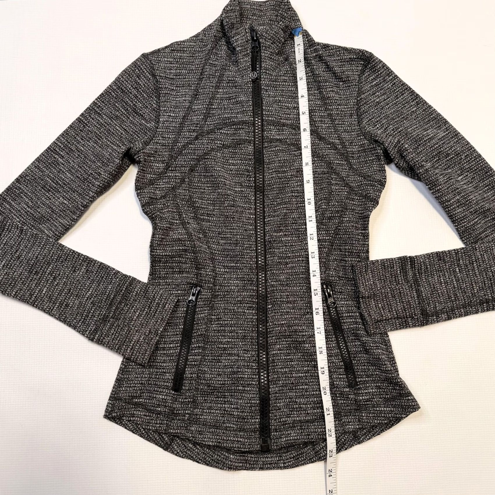 Lululemon Lululemon Define Jacket Womens 2 Gray Flecked Full Zip Track Thumbholes Athletic Jacket Women Size 2 Gray Flecked Reflective Pockets Zip Short Sleeve? Size XS / US 0-2 / IT 36-38 - 4 Thumbnail