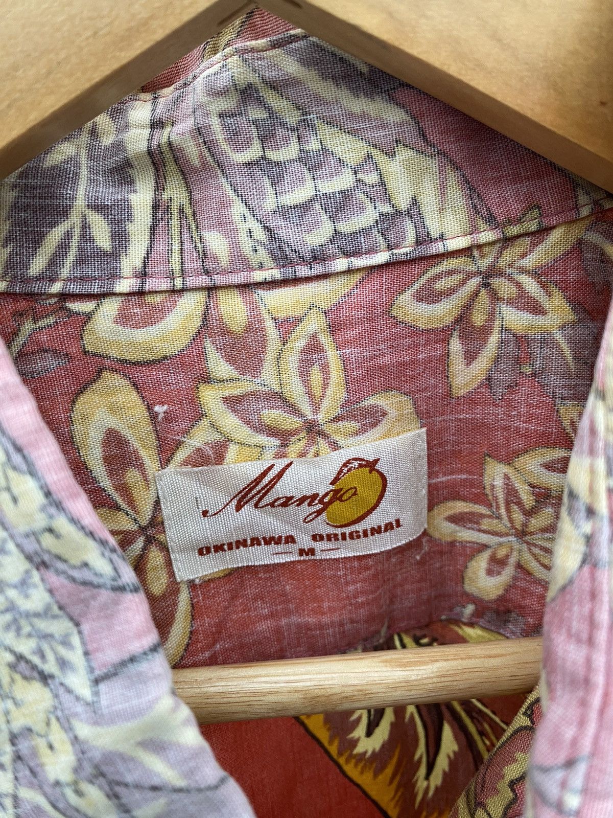 Japanese Brand SS Mango okinawa hawaiian shirts Size US M / EU 48-50 / 2 - 7 Thumbnail