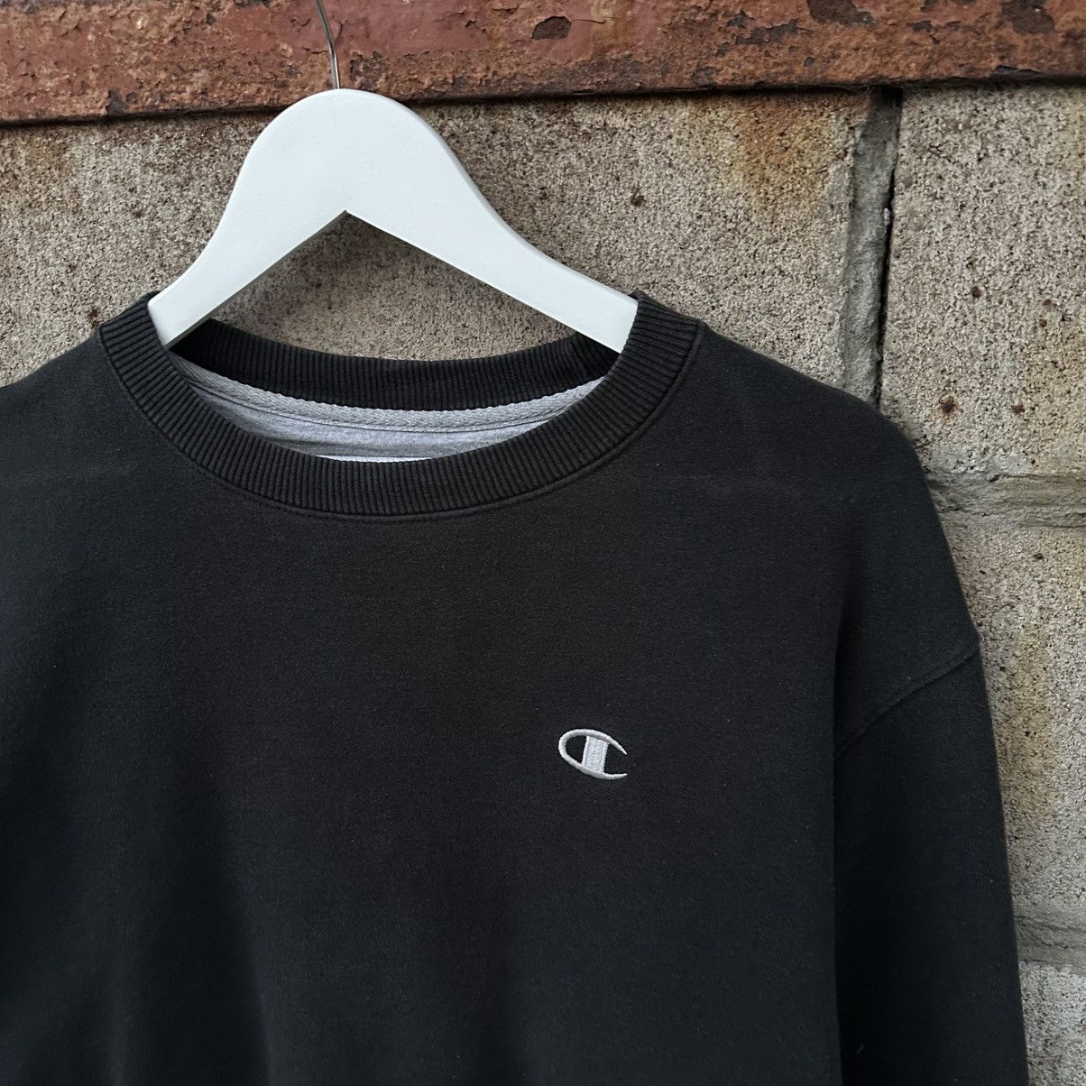Champion Vintage Champion Sweatshirt Small Logo Size M Y2K 00s Used Size US M / EU 48-50 / 2 - 4 Thumbnail
