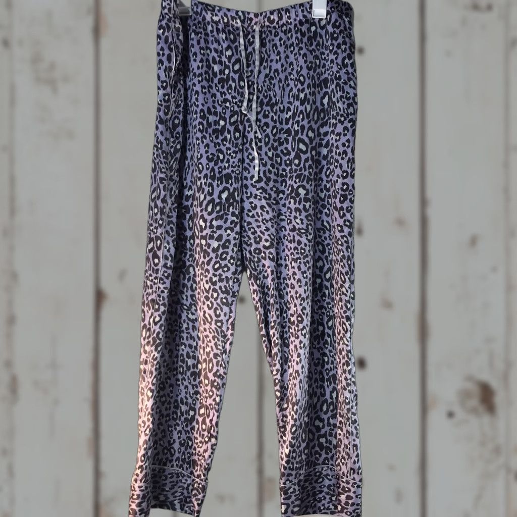 Victoria's Secret Victoria's Secret Women's Satin Pajama Bottoms Animal Print XL Multicolor Lightweigh Size 40" / US 18 - 1 Thumbnail