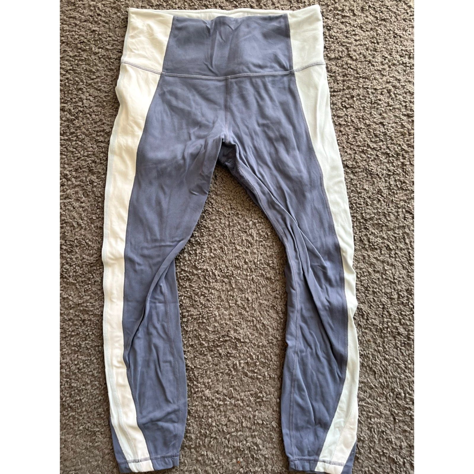Athleta Athleta Chaturanga Capri Crop Leggings Blue White Womans 305922 Size 32" / US 10 / IT 46 - 3 Thumbnail