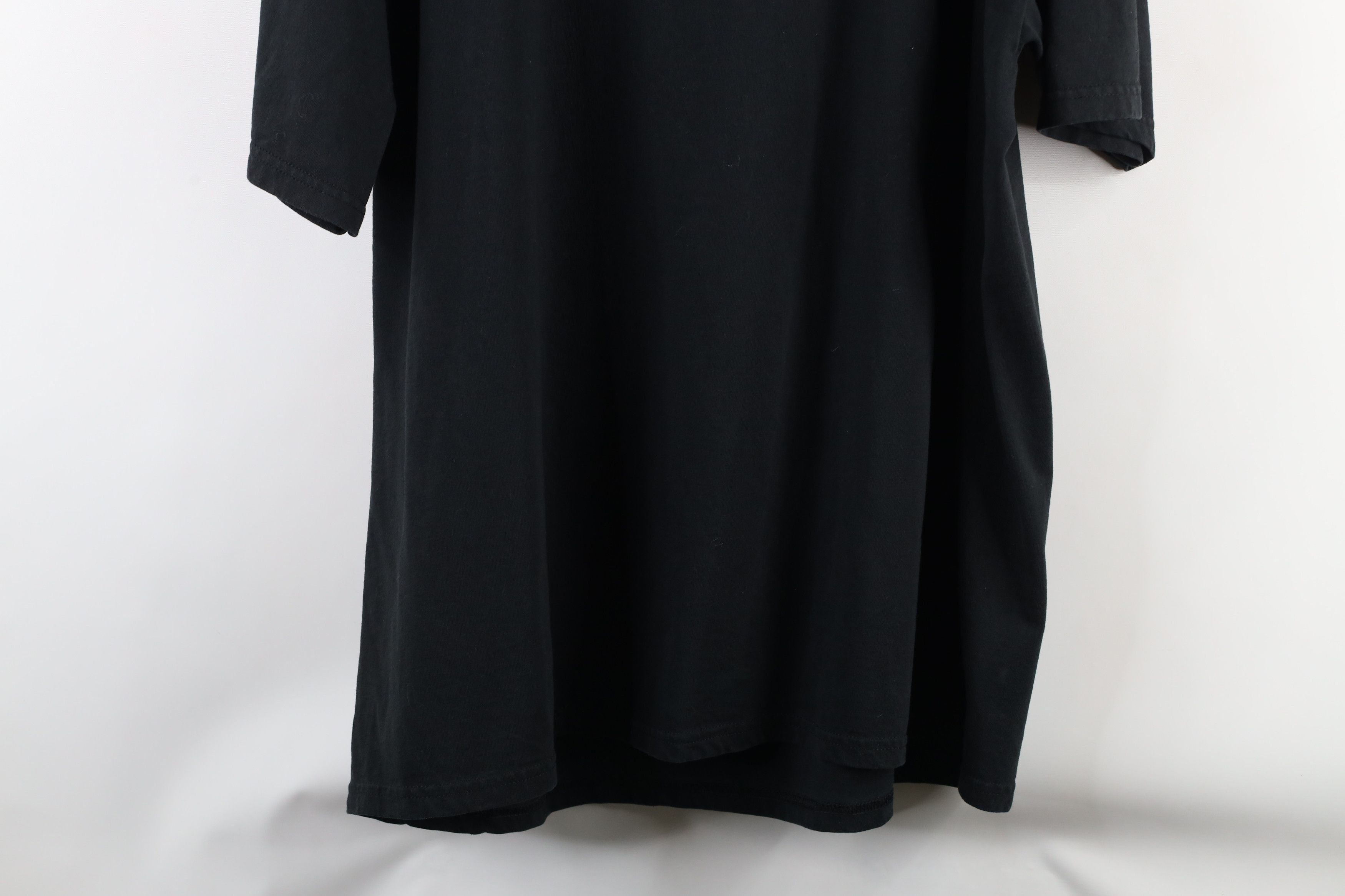 Vintage Vintage 90s Streetwear Wolf Short Sleeve T-Shirt Black Size US XXL / EU 58 / 5 - 12 Thumbnail