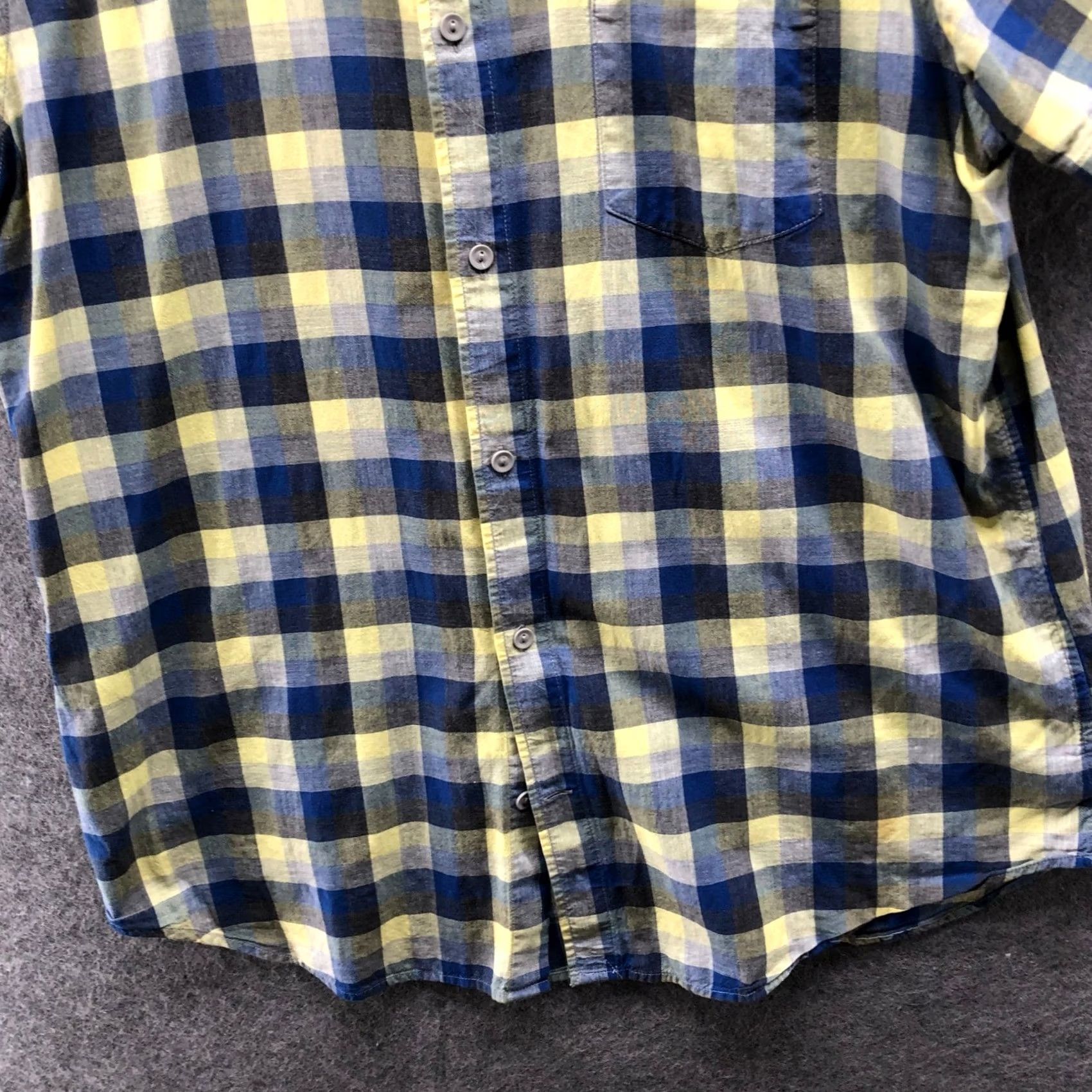 Gap Gap Lightweight Button Up Shirt Mens L Short Sleeve Blue Yellow Plaid Cotton Size US L / EU 52-54 / 3 - 4 Thumbnail