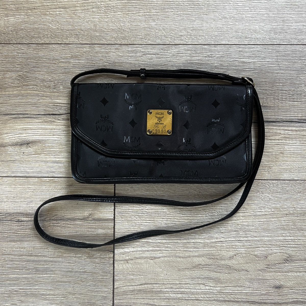 MCM × Vintage Vintage MCM Crossbody Bag Monogram Black West Germany Size ONE SIZE - 1 Thumbnail
