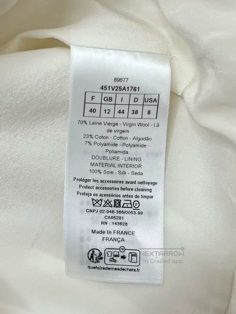 Dior Dior Solid colour ruffle stand-up collar pearl button jack Size S / US 4 / IT 40 - 6 Thumbnail