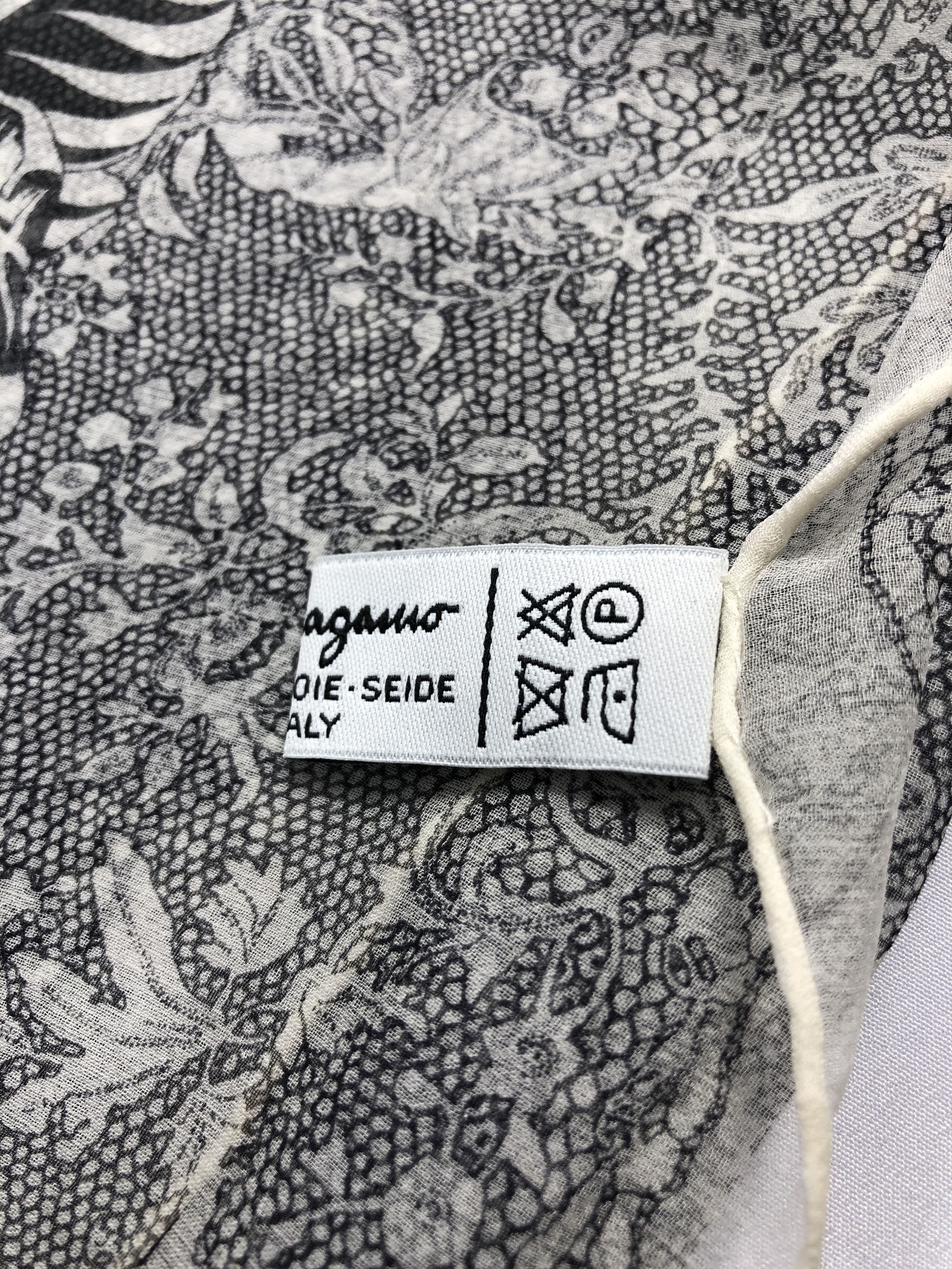 Vintage Vintage Salvatore Ferragamo Silk Scarf Size ONE SIZE - 5 Thumbnail