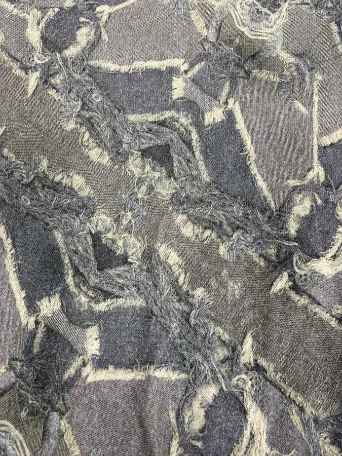 Dolce & Gabbana 2000s Dolce & Gabbana Grey Abstract Trompe L’œil V-Neck Sweater Size US M / EU 48-50 / 2 - 9 Thumbnail