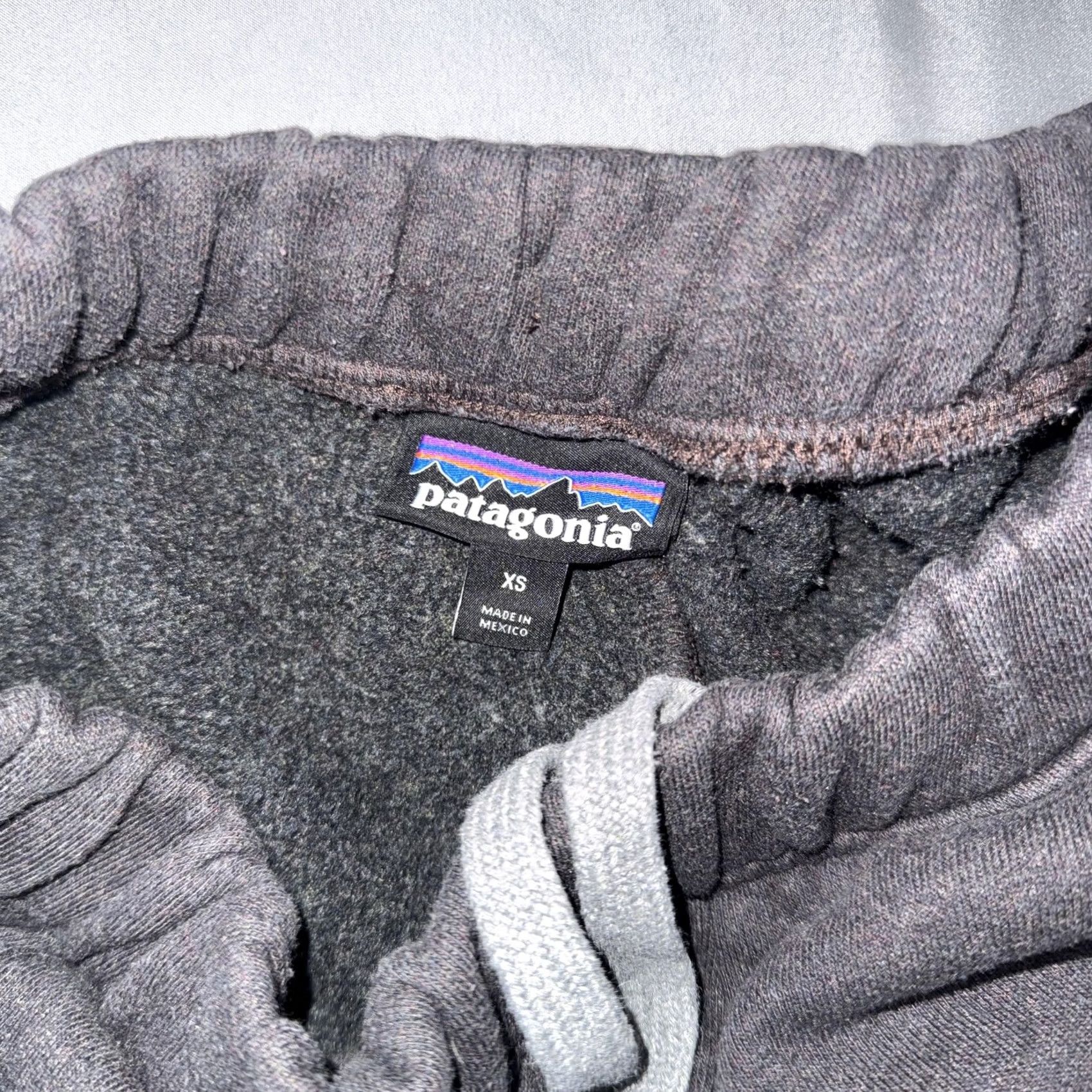 Patagonia Patagonia Uprisal Sweatpants Mens XS Gray Fleece Side Stripe Drawstring Joggers Size US 27 - 3 Thumbnail