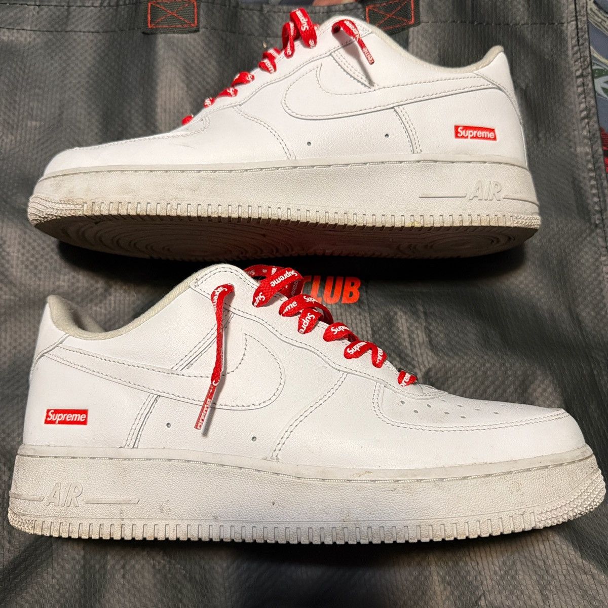 Nike × Supreme Nike X Supreme Air Force One White Size US 9.5 / EU 42-43 - 1 Thumbnail