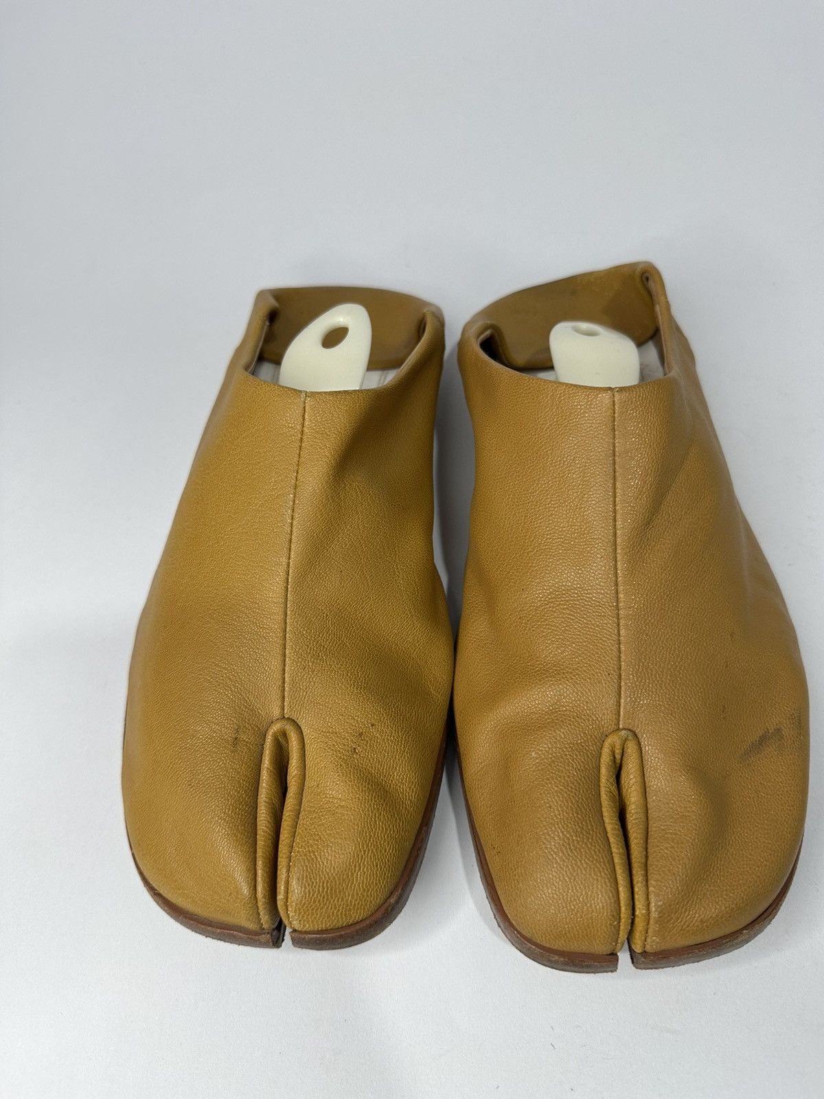 Maison Margiela Maison Margiela Tabi Babouche Ochre Leather Loafers. Size US 7 / EU 40 - 3 Thumbnail