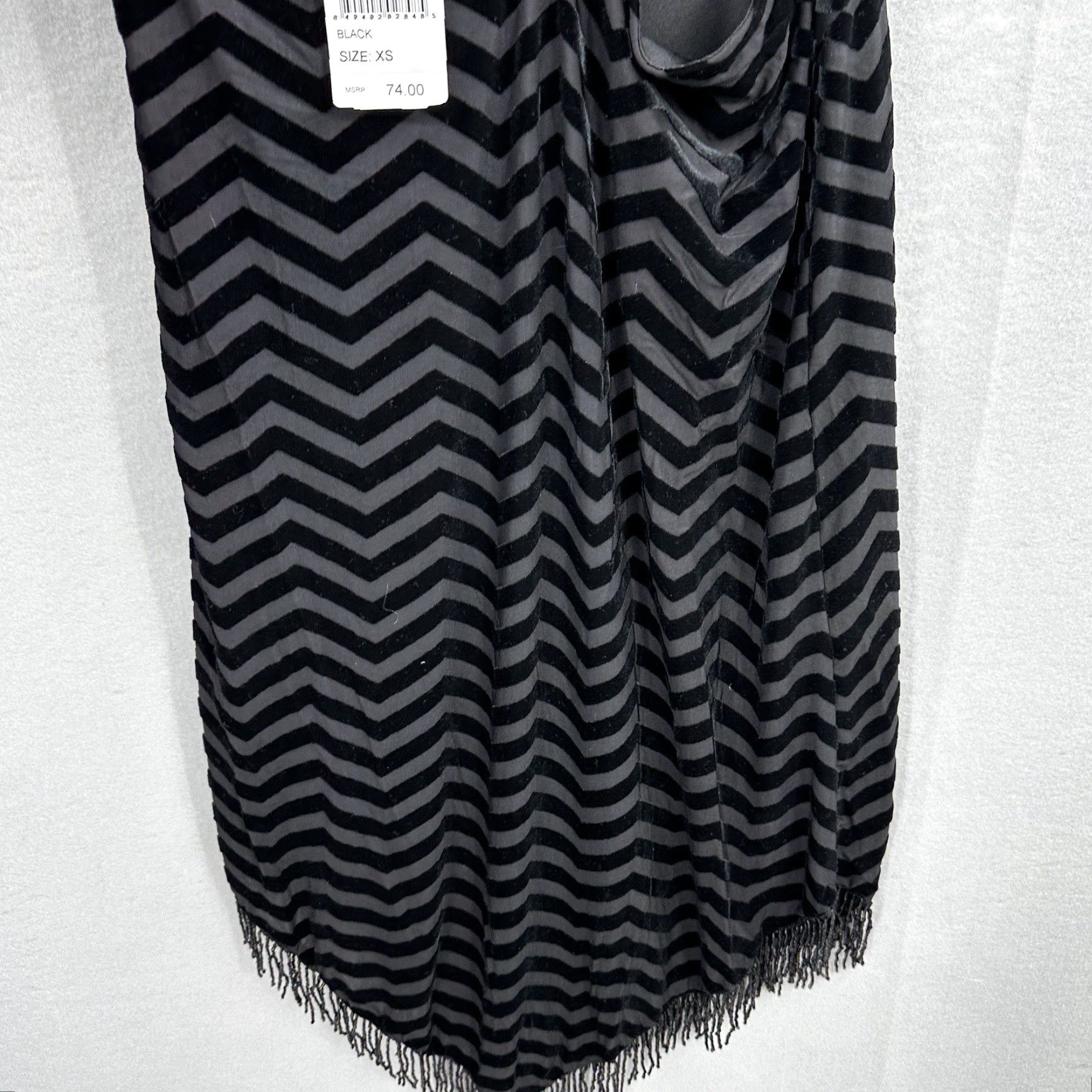 Velvet ASTR Dress Womens XS Black Velvet Chevron Spaghetti Strap Bead Fringe Going Out Size XS / US 0-2 / IT 36-38 - 7 Thumbnail