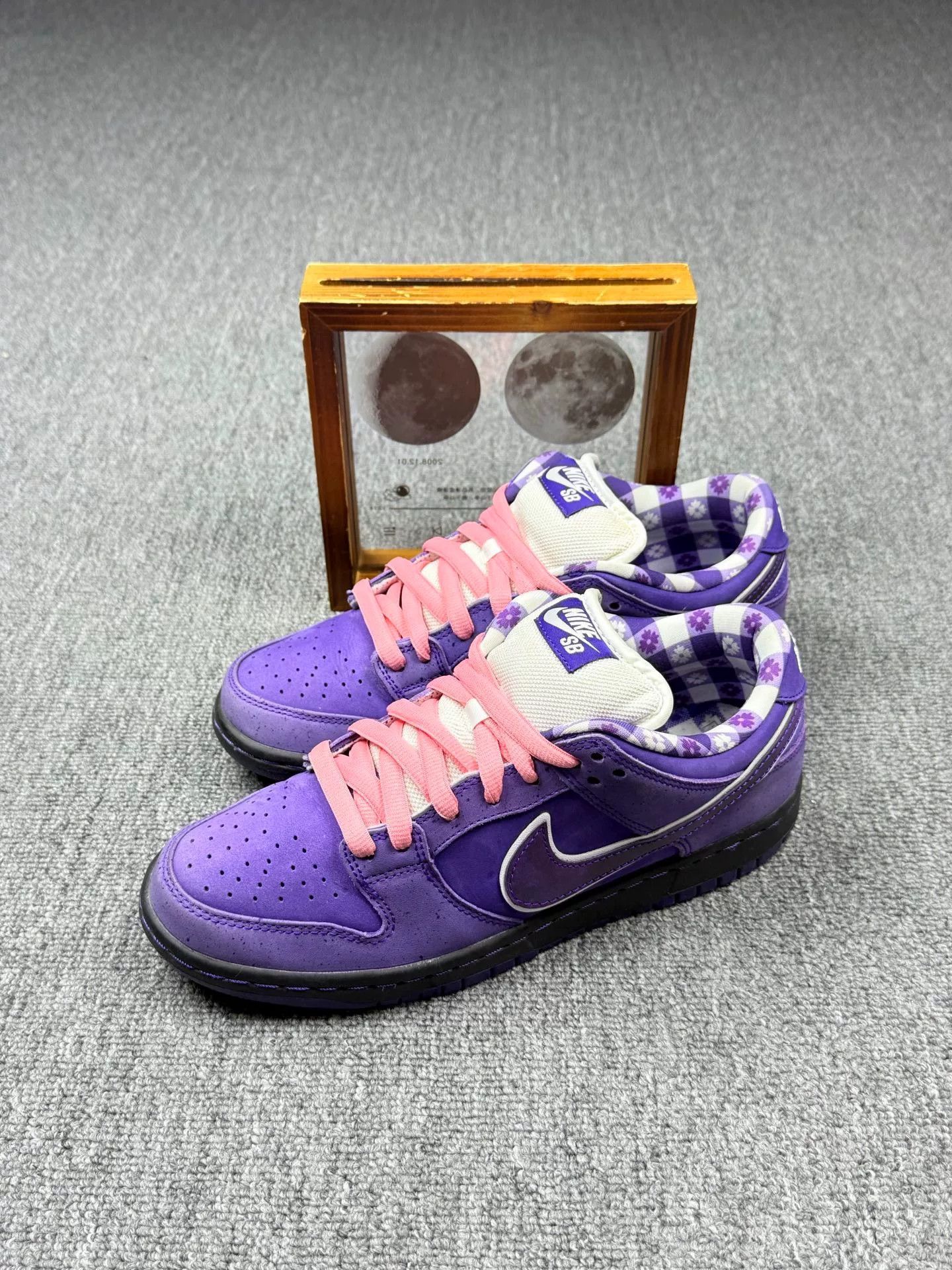 Nike Nike DUNK SB Purple Lowtop Sneakers 8 Men Size US 8 / EU 41 - 1 Thumbnail