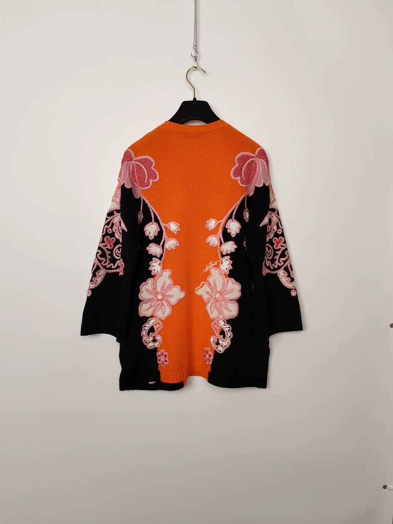 Valentino Valentino Heavy Flower Embroidered Cashmere Knitwear Size S / US 4 / IT 40 - 2 Thumbnail