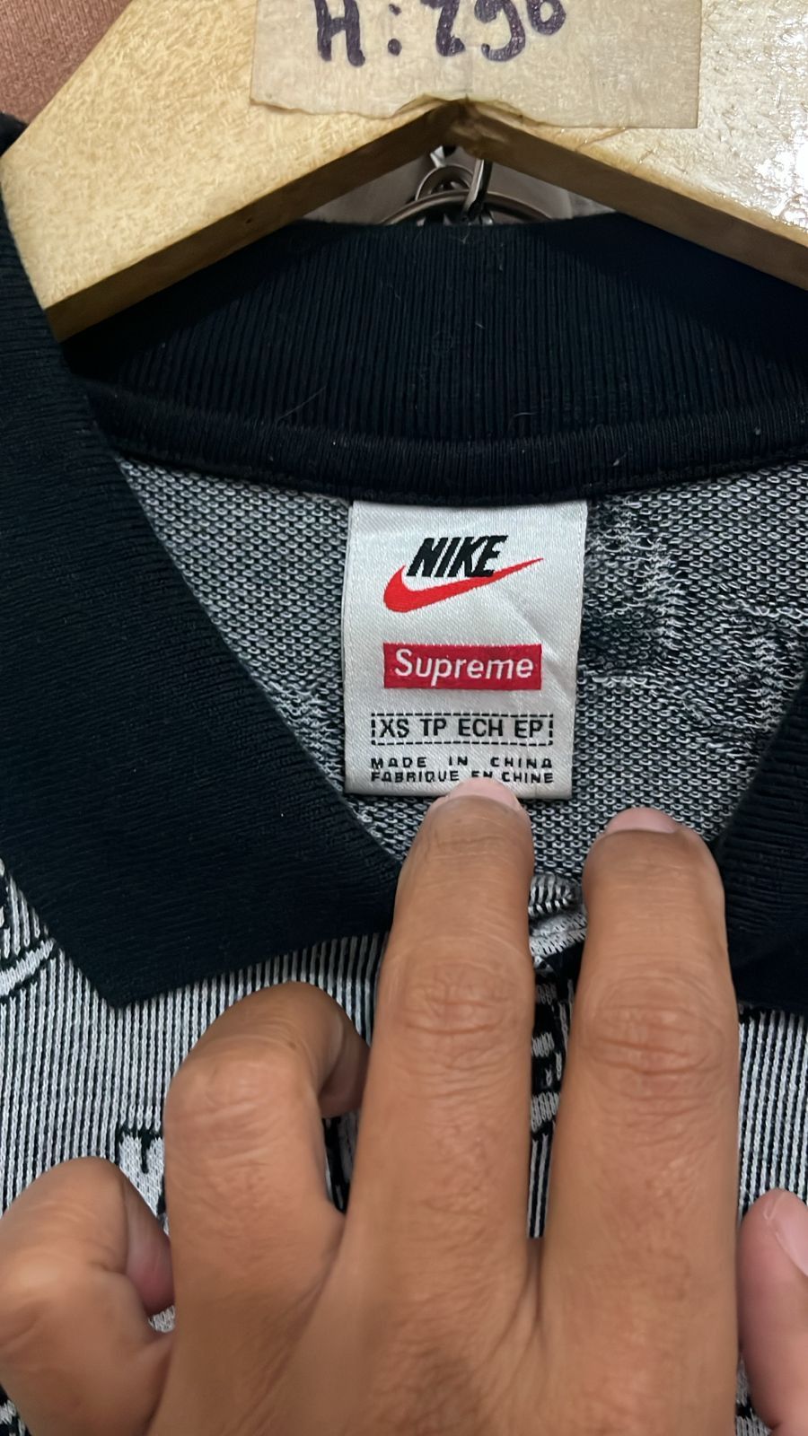 Nike × Supreme Nike x supreme jacquard tshirt Size US L / EU 52-54 / 3 - 3 Thumbnail