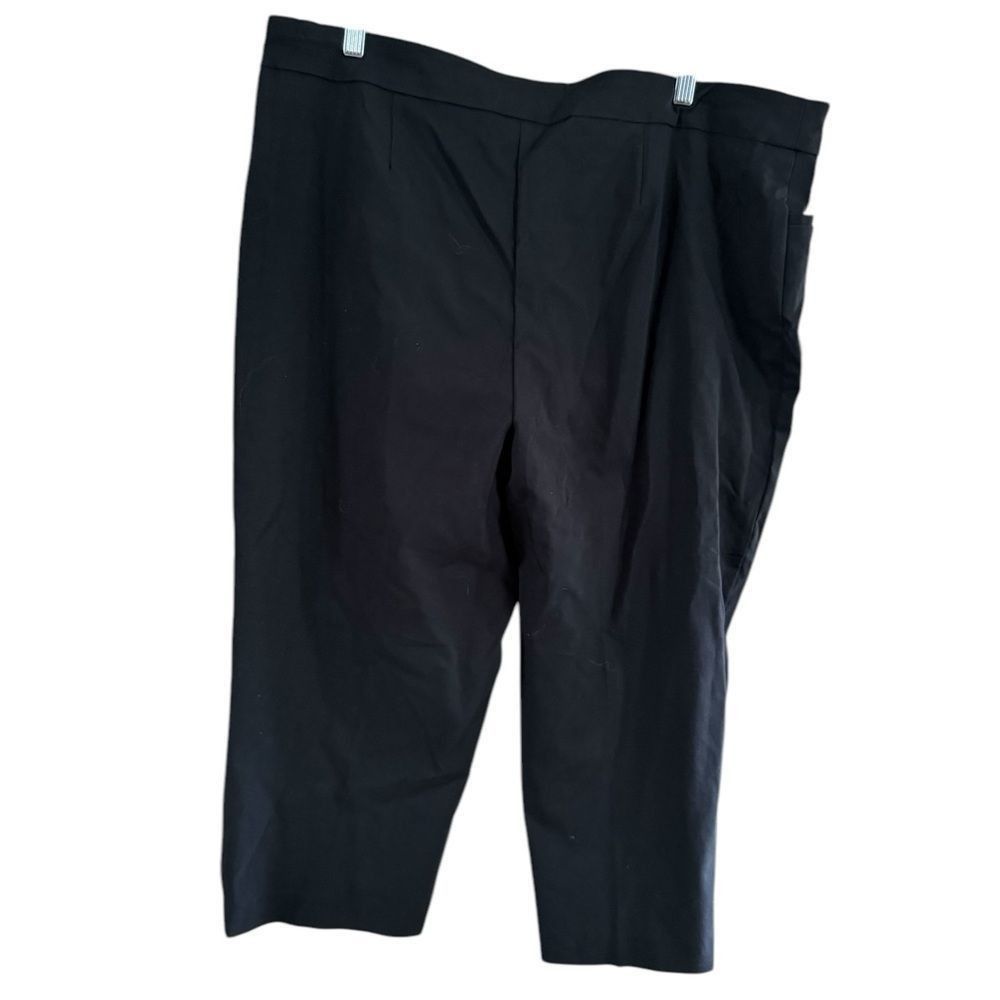 Other Time and Tru Black Capris Size 40" / US 18 - 2 Thumbnail