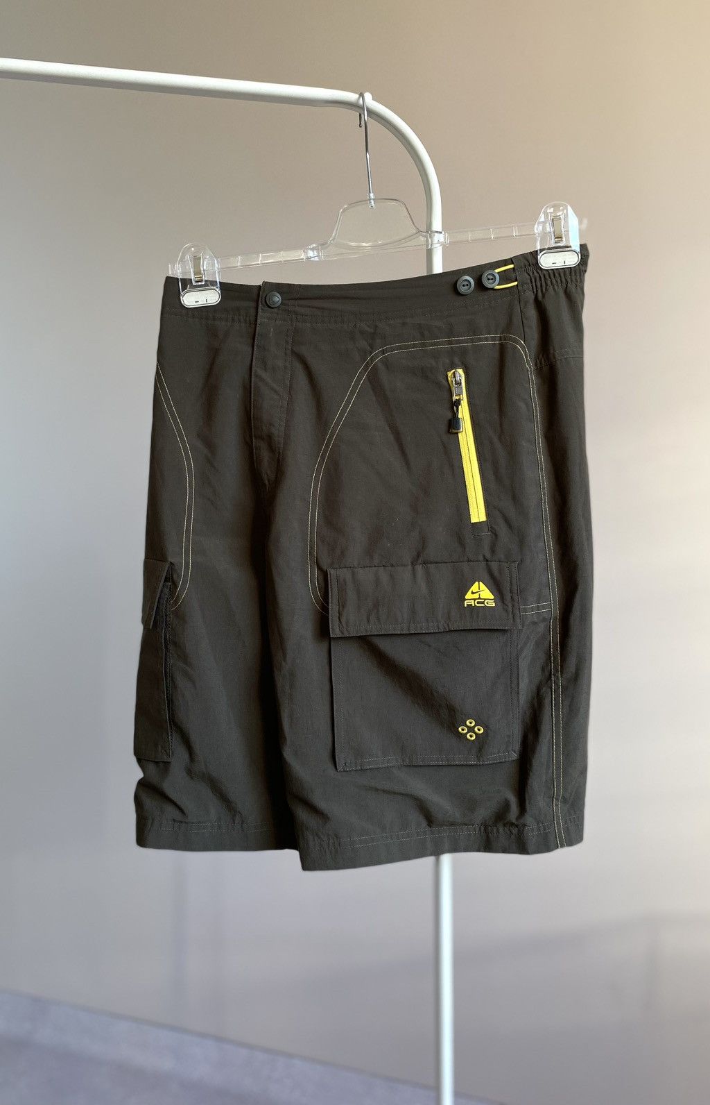 Nike ACG Vintage Nike ACG Cargo Shorts Size US 32 / EU 48 - 10 Thumbnail
